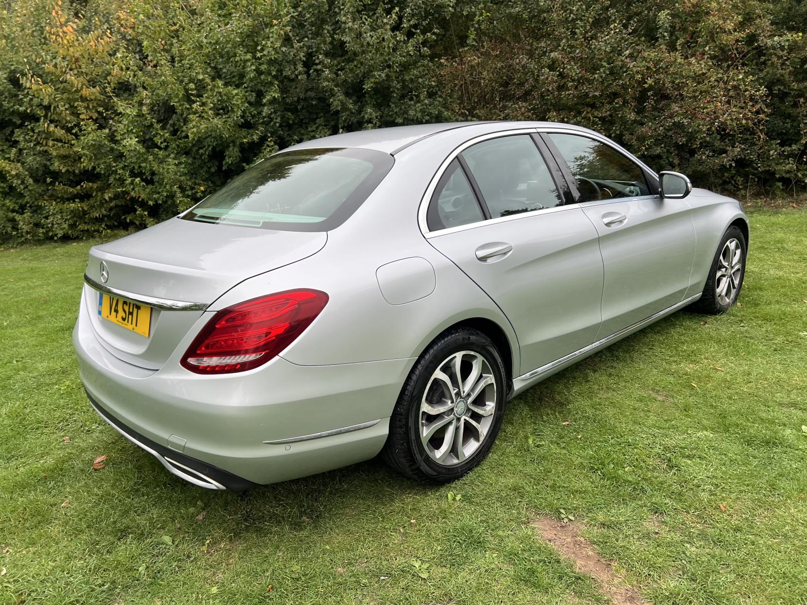 Mercedes-Benz C Class 2.0 C200 Sport Saloon 4dr Petrol 7G-Tronic+ Euro 6 (s/s) (184 ps)
