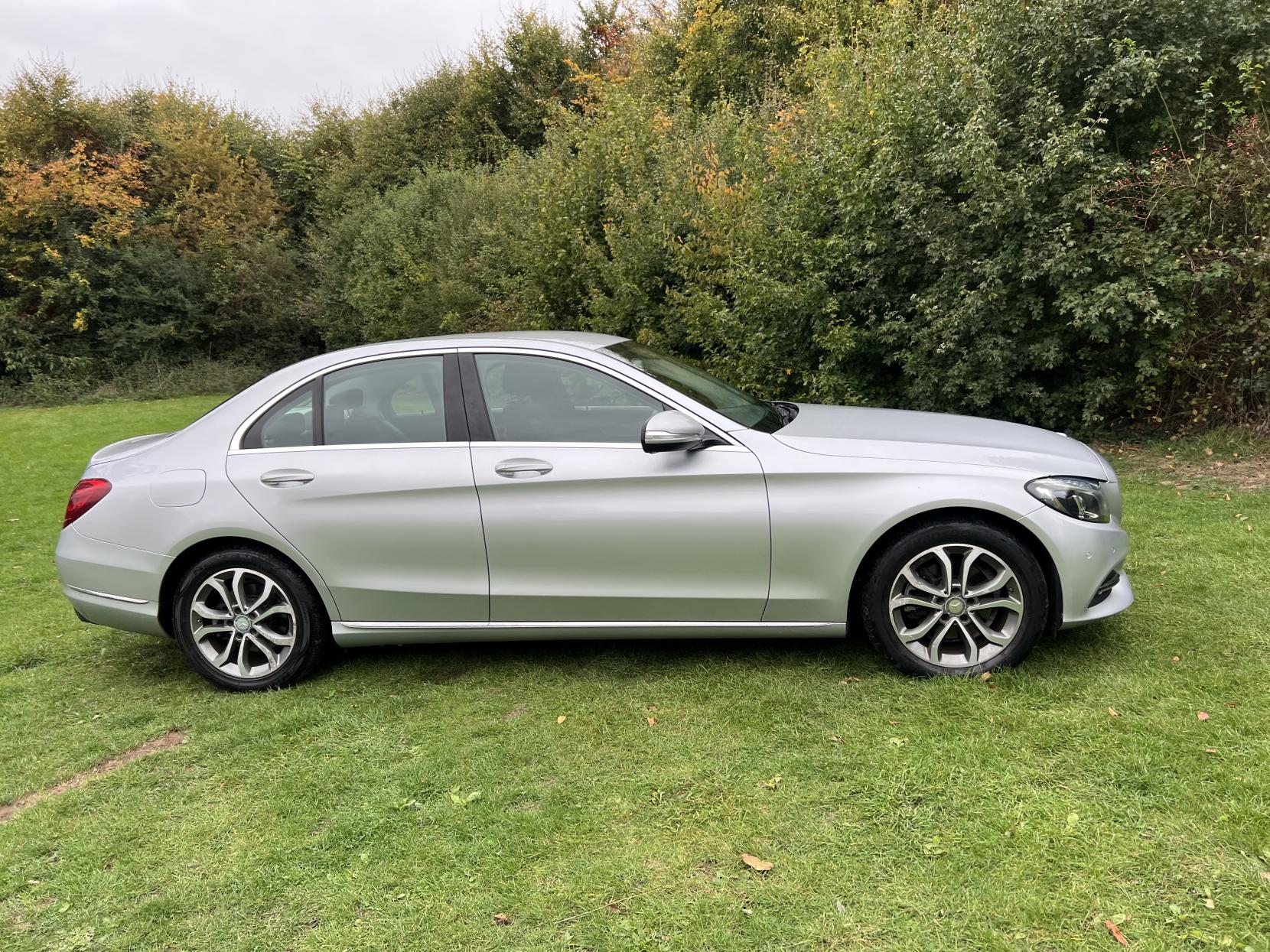 Mercedes-Benz C Class 2.0 C200 Sport Saloon 4dr Petrol 7G-Tronic+ Euro 6 (s/s) (184 ps)