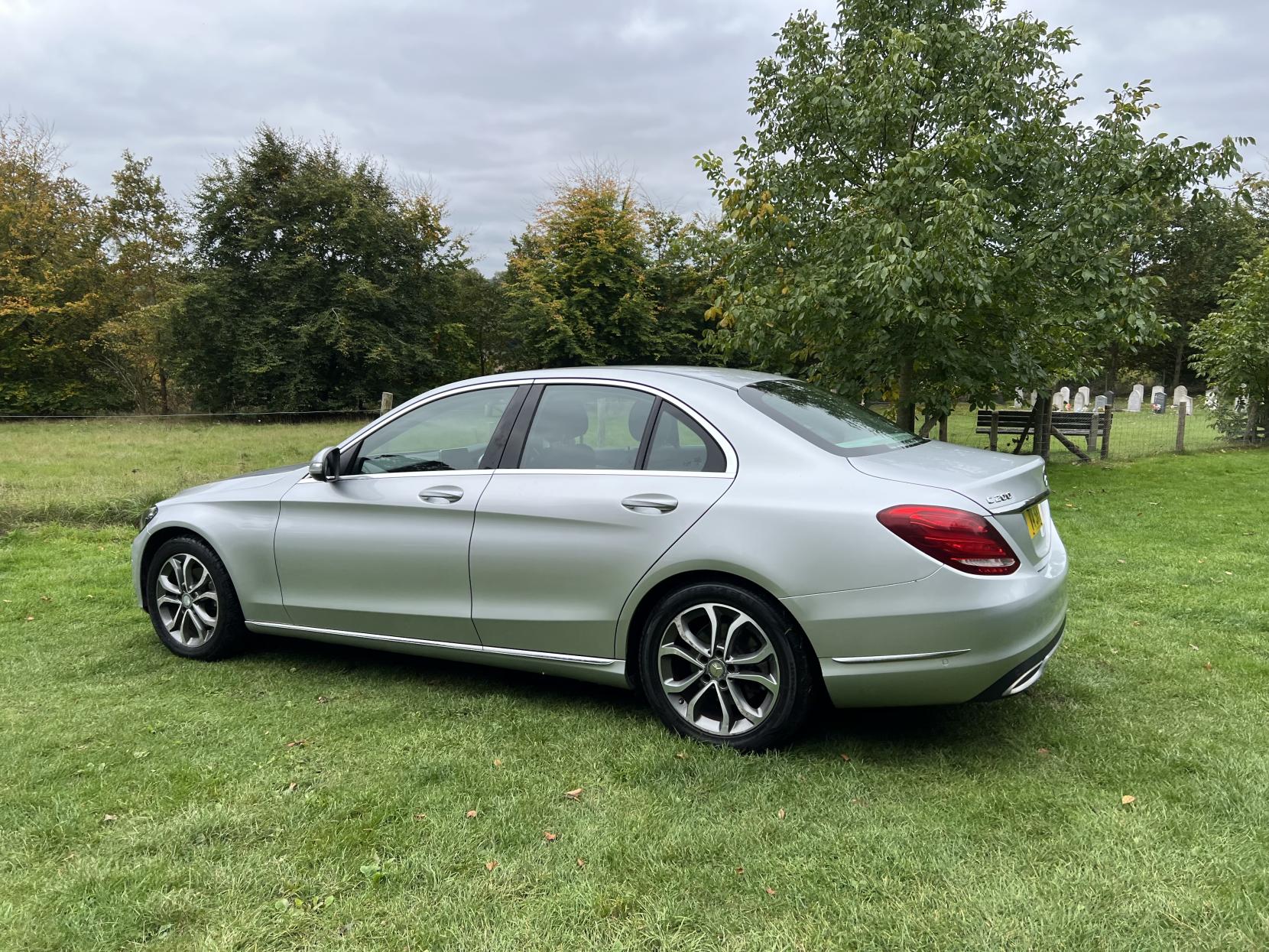 Mercedes-Benz C Class 2.0 C200 Sport Saloon 4dr Petrol 7G-Tronic+ Euro 6 (s/s) (184 ps)