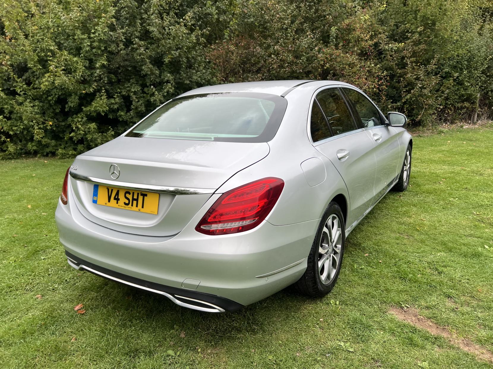 Mercedes-Benz C Class 2.0 C200 Sport Saloon 4dr Petrol 7G-Tronic+ Euro 6 (s/s) (184 ps)