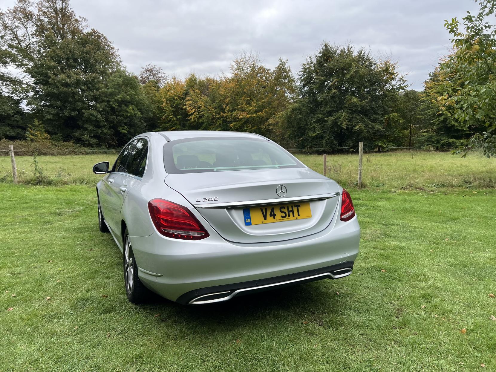 Mercedes-Benz C Class 2.0 C200 Sport Saloon 4dr Petrol 7G-Tronic+ Euro 6 (s/s) (184 ps)