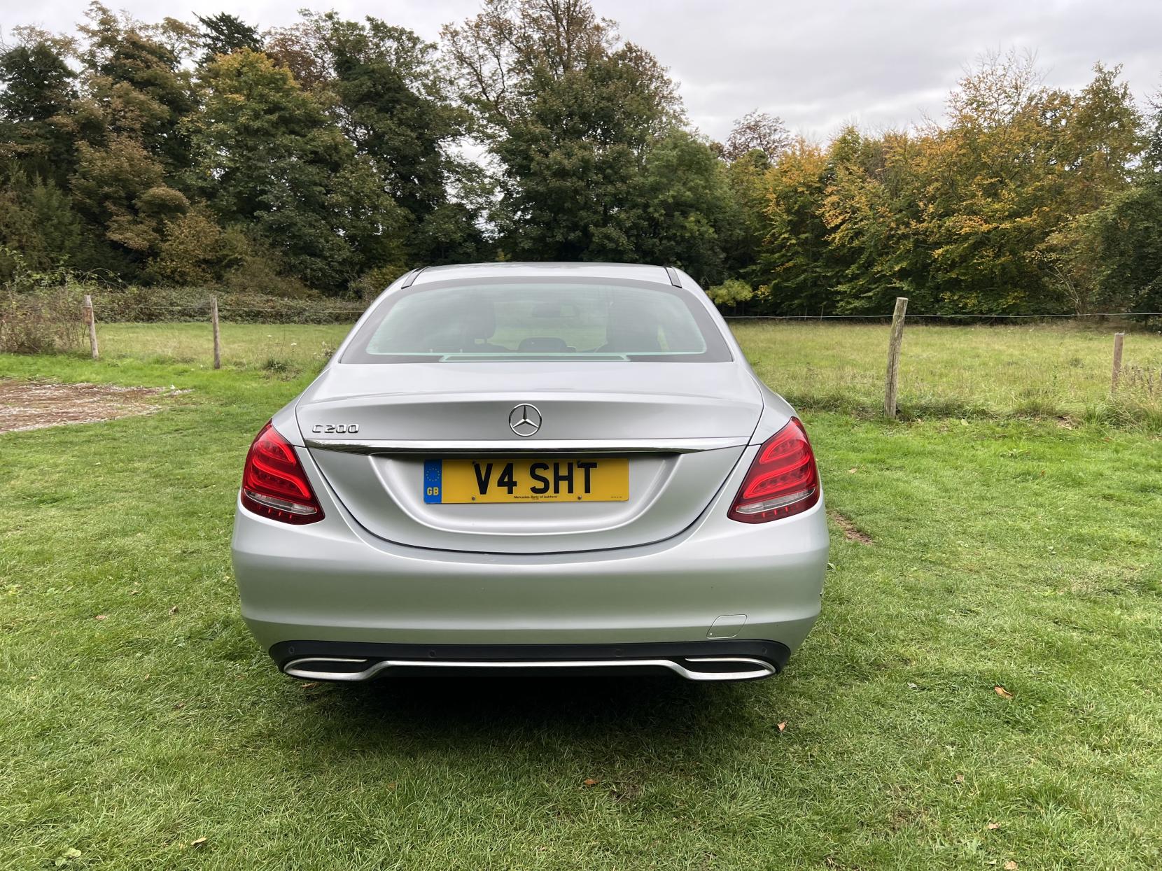 Mercedes-Benz C Class 2.0 C200 Sport Saloon 4dr Petrol 7G-Tronic+ Euro 6 (s/s) (184 ps)