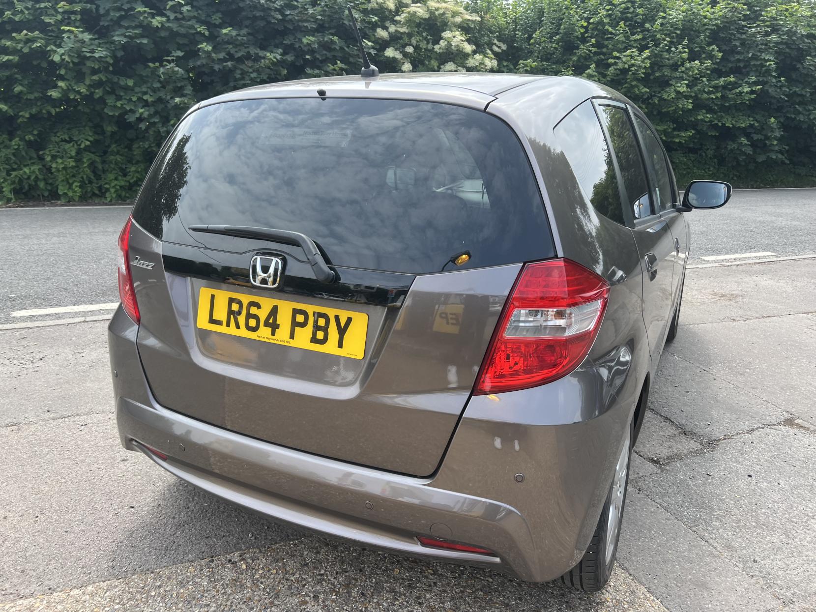 Honda Jazz 1.4 i-VTEC ES Plus Hatchback 5dr Petrol Manual Euro 5 (99 ps)