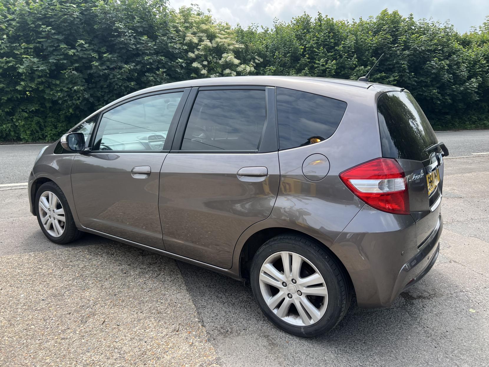 Honda Jazz 1.4 i-VTEC ES Plus Hatchback 5dr Petrol Manual Euro 5 (99 ps)