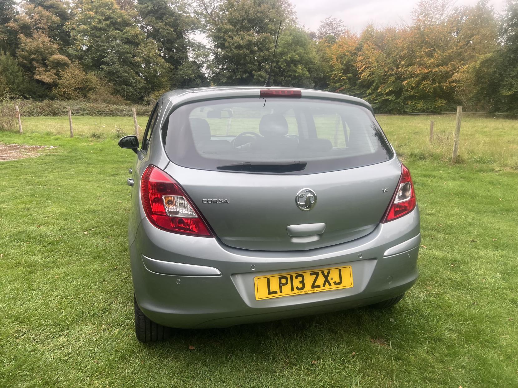 Vauxhall Corsa 1.4 16V SE Hatchback 5dr Petrol Auto Euro 5 (100 ps)