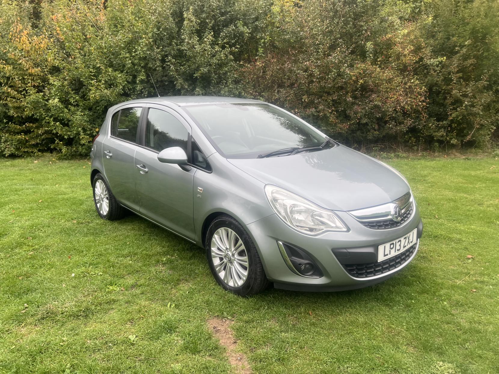 Vauxhall Corsa 1.4 16V SE Hatchback 5dr Petrol Auto Euro 5 (100 ps)