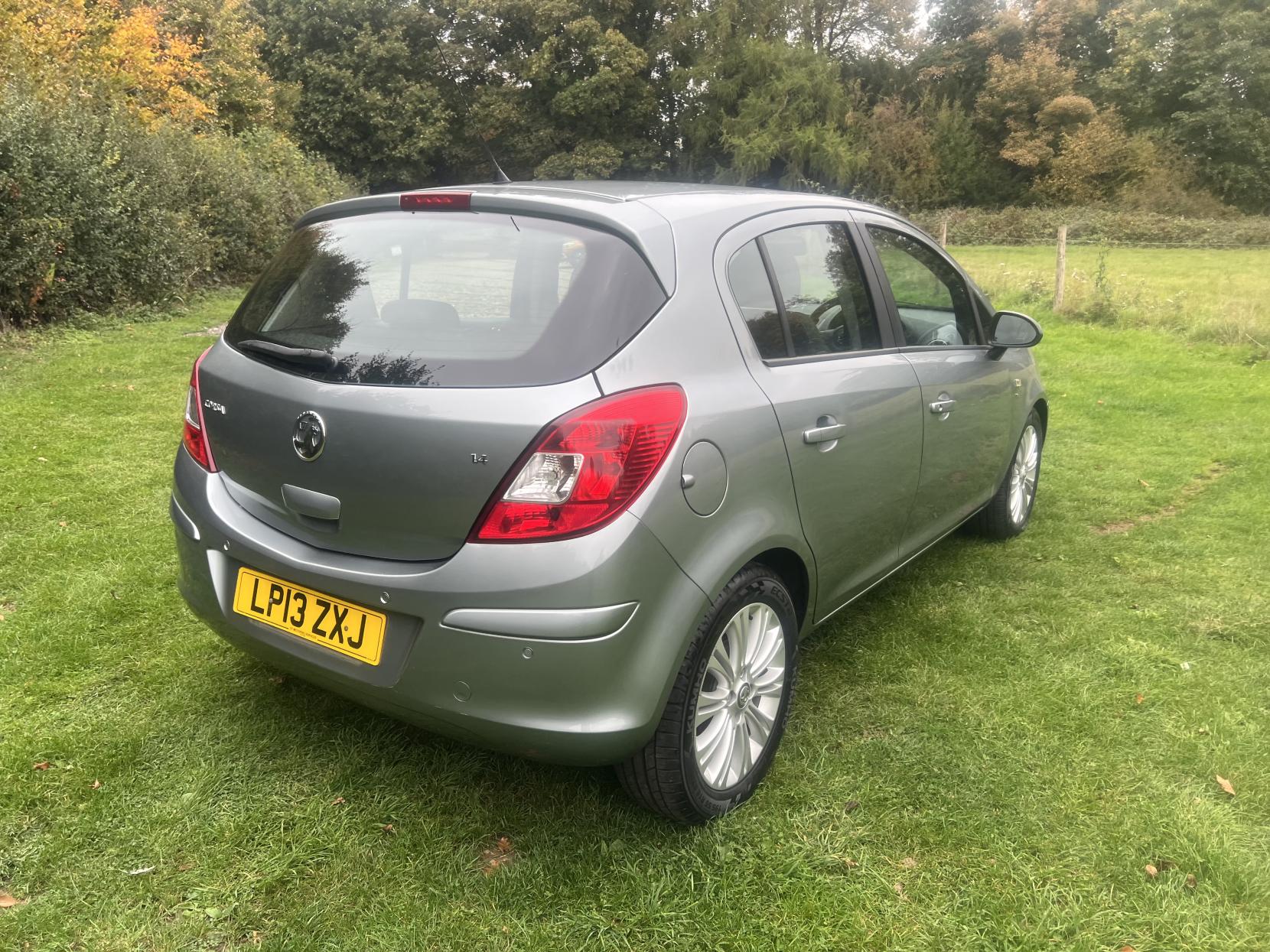 Vauxhall Corsa 1.4 16V SE Hatchback 5dr Petrol Auto Euro 5 (100 ps)