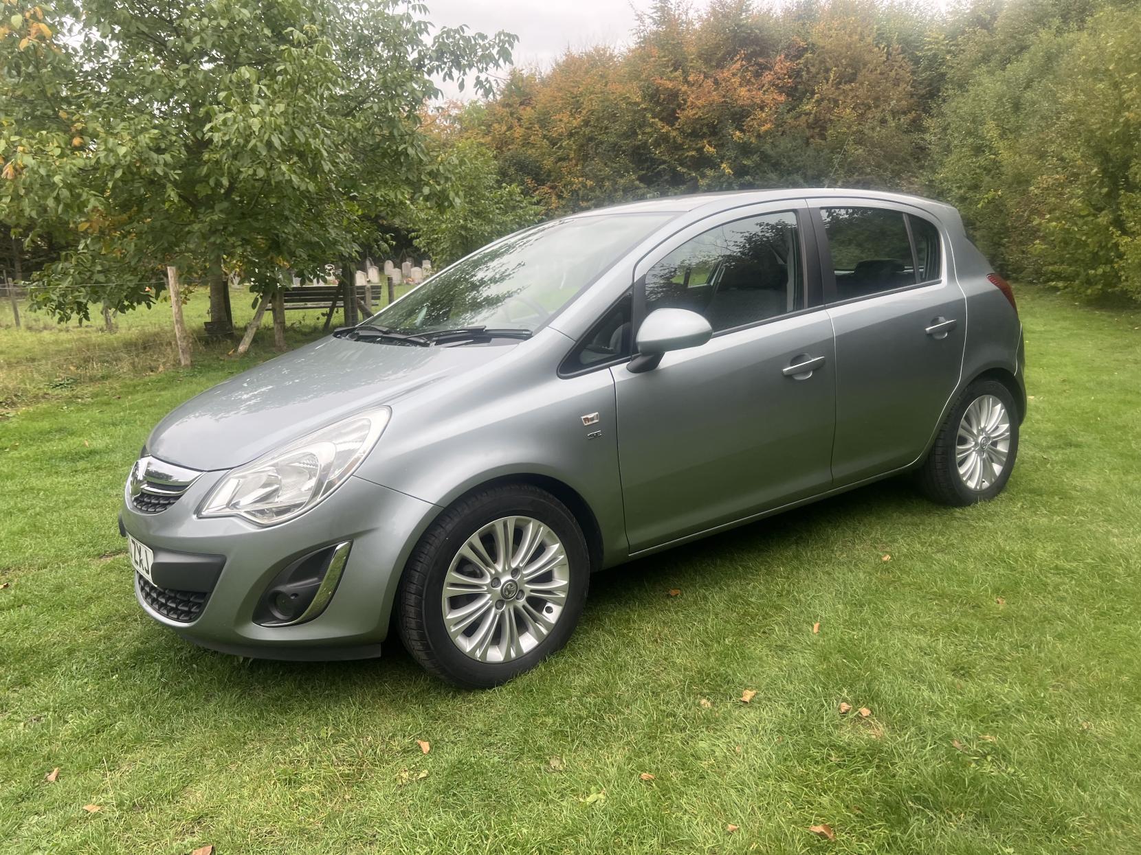 Vauxhall Corsa 1.4 16V SE Hatchback 5dr Petrol Auto Euro 5 (100 ps)