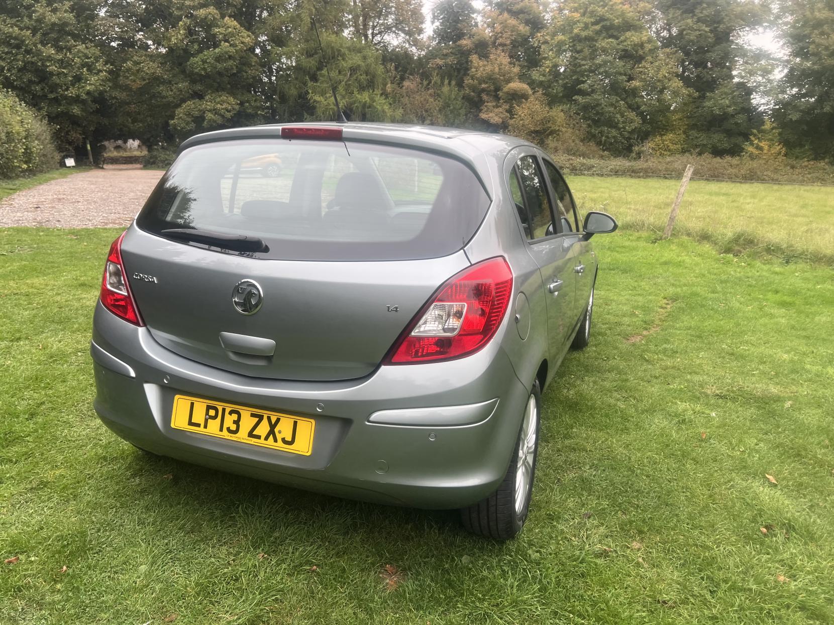 Vauxhall Corsa 1.4 16V SE Hatchback 5dr Petrol Auto Euro 5 (100 ps)