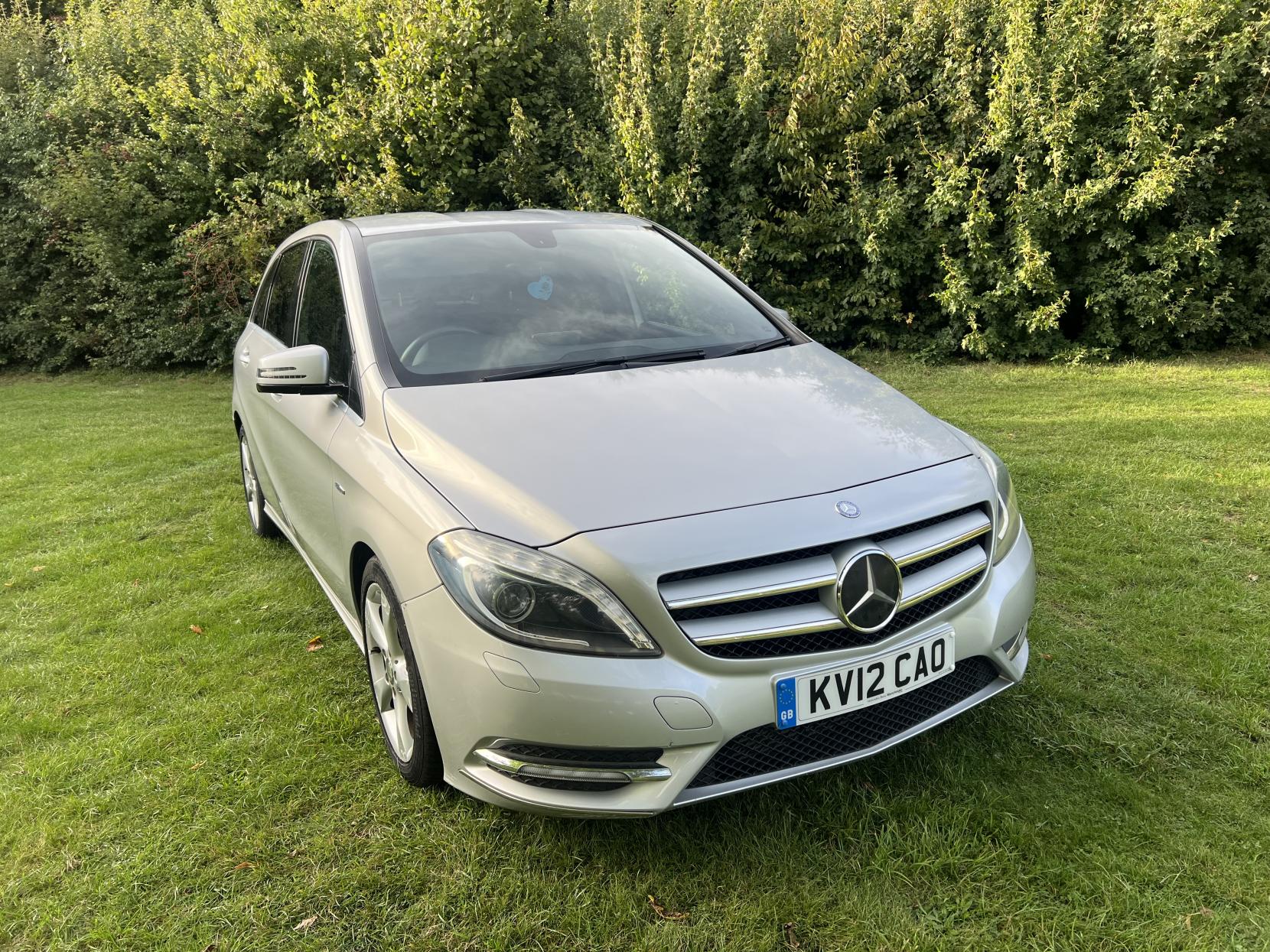 Mercedes-Benz B Class 1.6 B180 BlueEfficiency Sport MPV 5dr Petrol 7G-DCT Euro 5 (s/s) (122 ps)