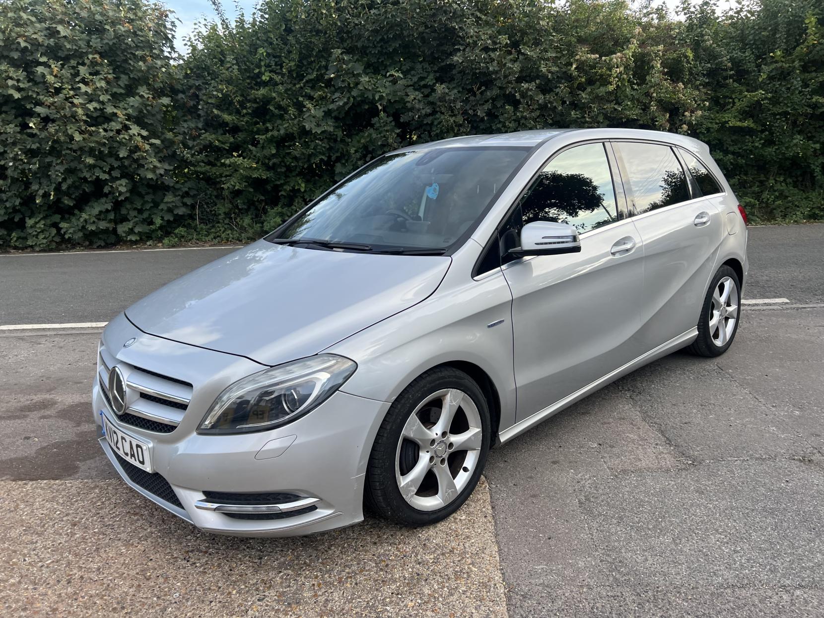Mercedes-Benz B Class 1.6 B180 BlueEfficiency Sport MPV 5dr Petrol 7G-DCT Euro 5 (s/s) (122 ps)
