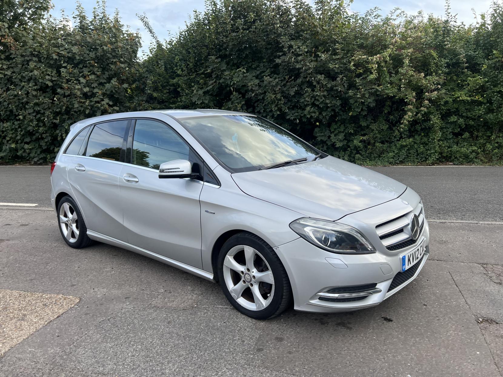 Mercedes-Benz B Class 1.6 B180 BlueEfficiency Sport MPV 5dr Petrol 7G-DCT Euro 5 (s/s) (122 ps)