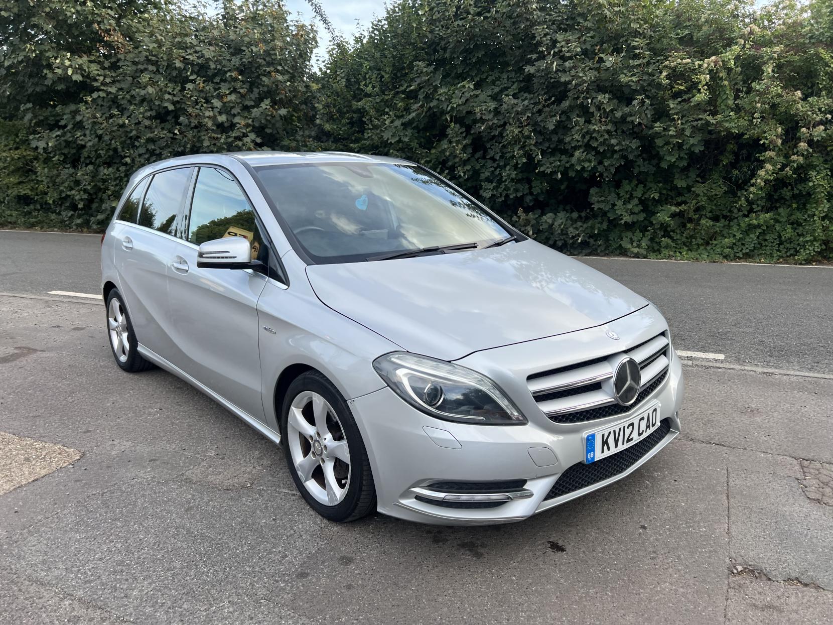 Mercedes-Benz B Class 1.6 B180 BlueEfficiency Sport MPV 5dr Petrol 7G-DCT Euro 5 (s/s) (122 ps)
