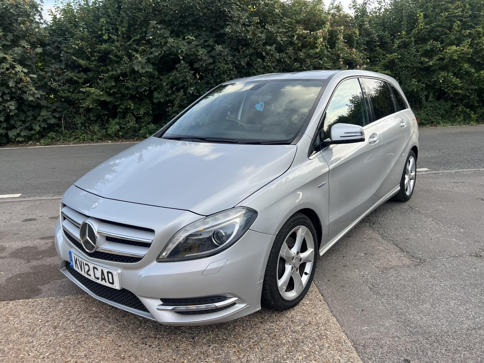 Mercedes-Benz B Class 1.6 B180 BlueEfficiency Sport MPV 5dr Petrol 7G-DCT Euro 5 (s/s) (122 ps)