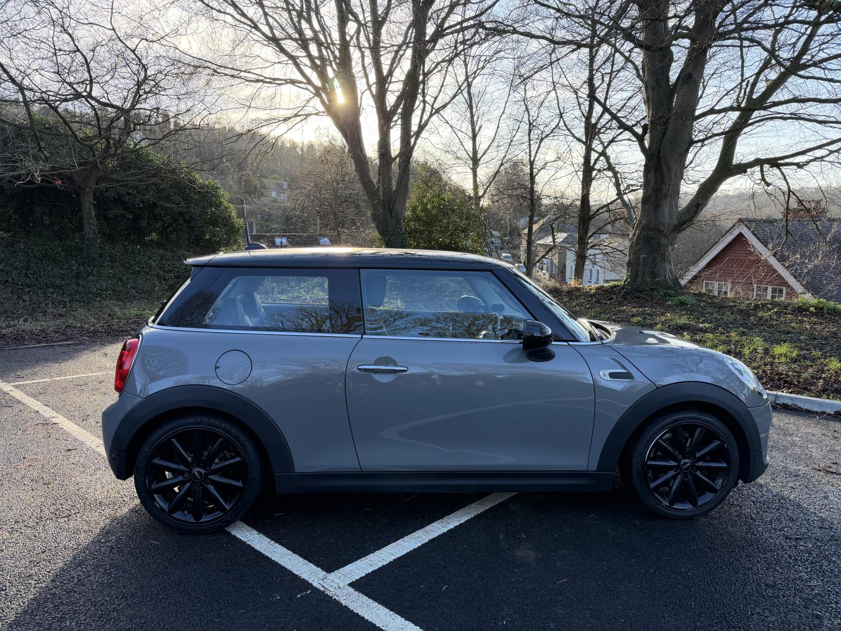 MINI Hatch 1.5 Cooper Hatchback 3dr Petrol Manual Euro 6 (s/s) (136 ps)