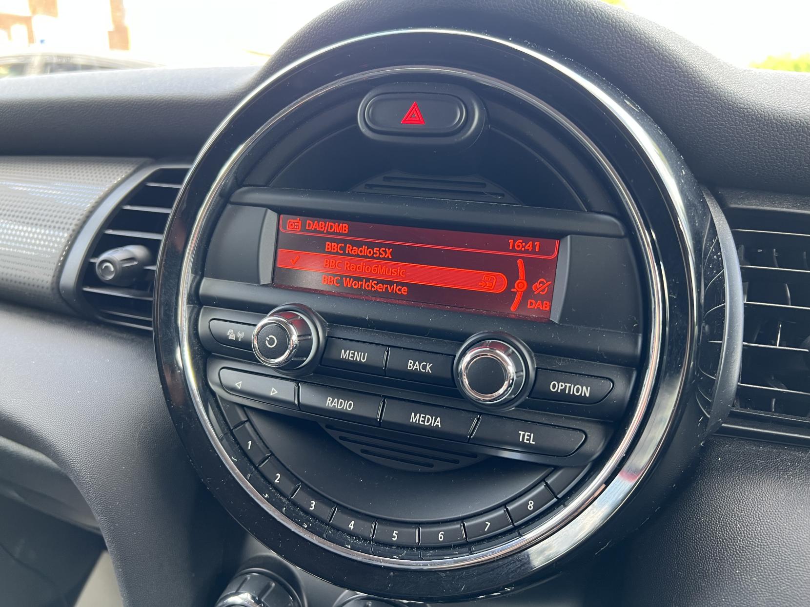MINI Hatch 1.5 Cooper Hatchback 3dr Petrol Manual Euro 6 (s/s) (136 ps)