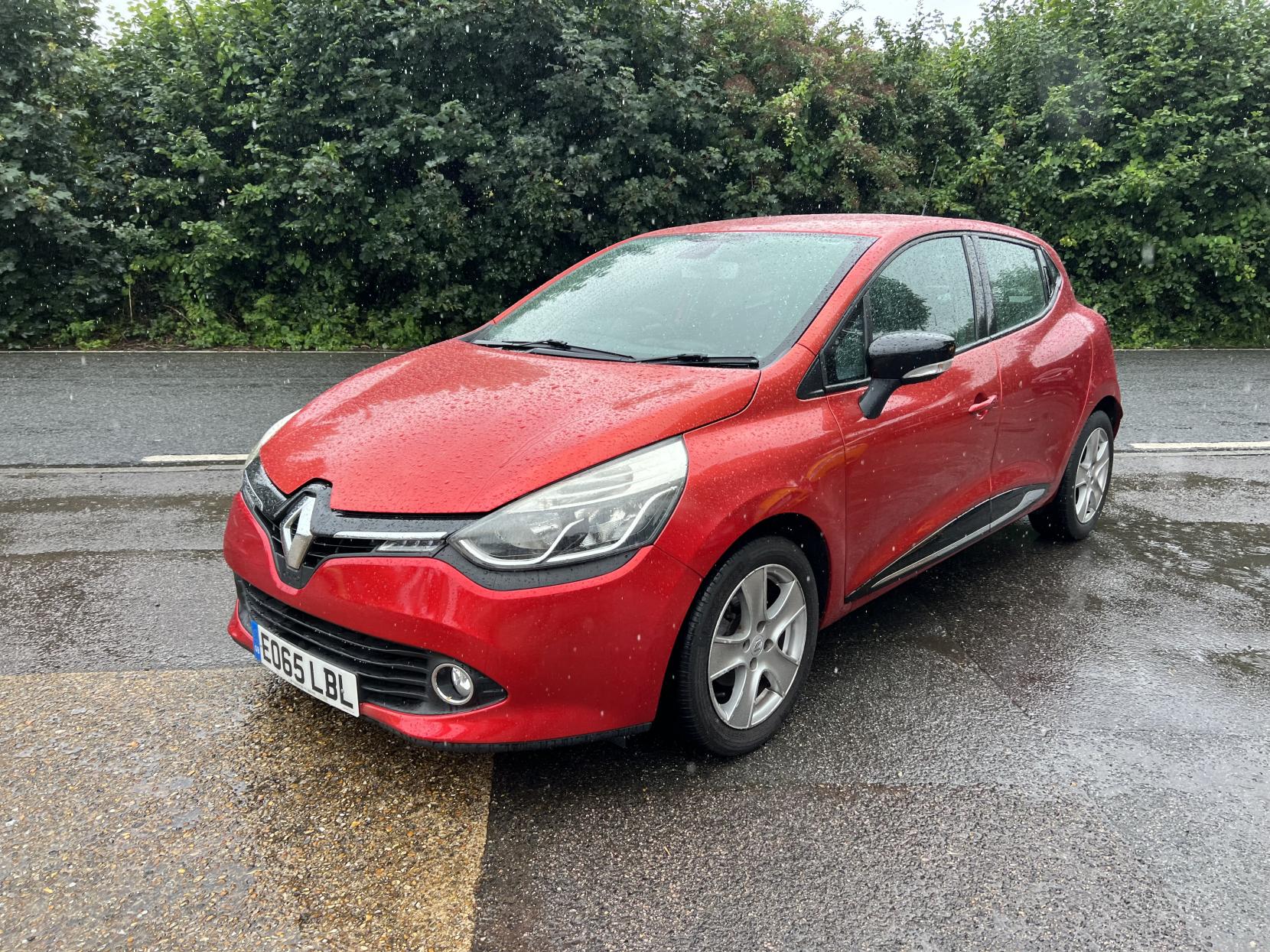 Renault Clio 1.2 16V Dynamique Nav Hatchback 5dr Petrol Manual Euro 6 (75 ps)