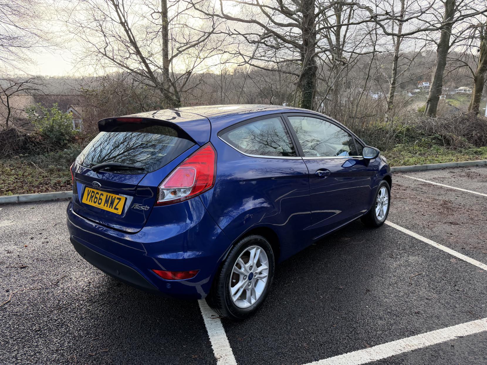 Ford Fiesta 1.25 Zetec Hatchback 3dr Petrol Manual Euro 6 (82 ps)
