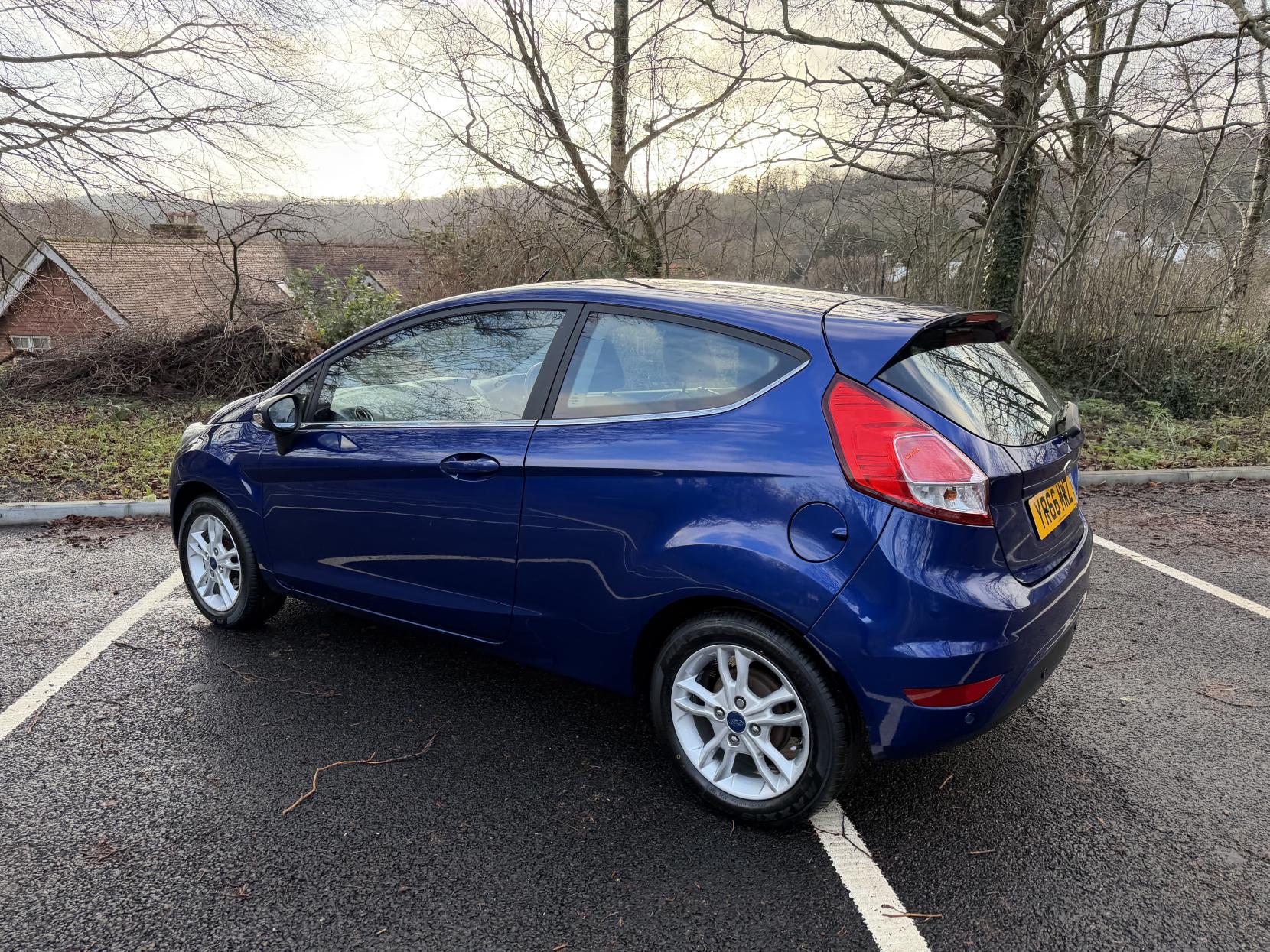 Ford Fiesta 1.25 Zetec Hatchback 3dr Petrol Manual Euro 6 (82 ps)