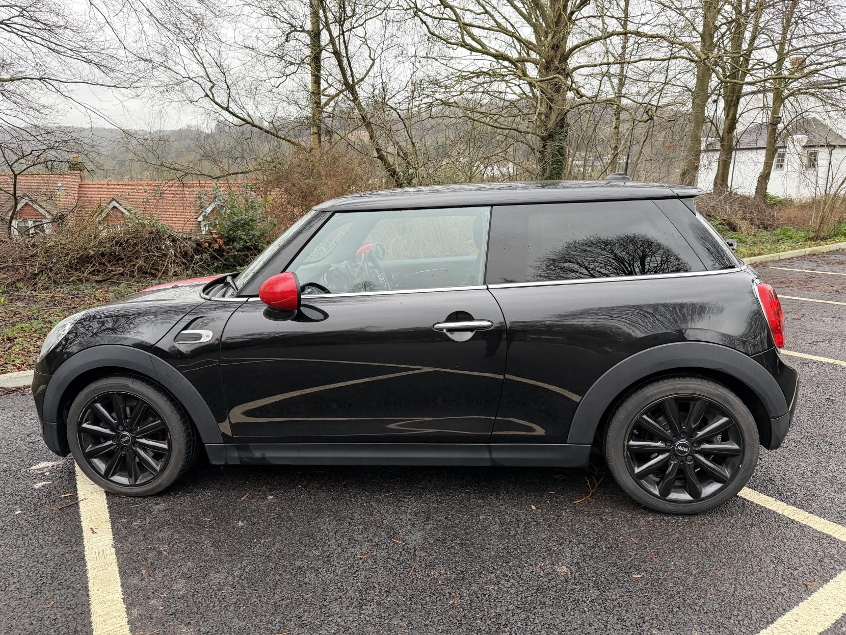 MINI Hatch 1.5 Cooper Hatchback 3dr Petrol Manual Euro 6 (s/s) (136 ps)