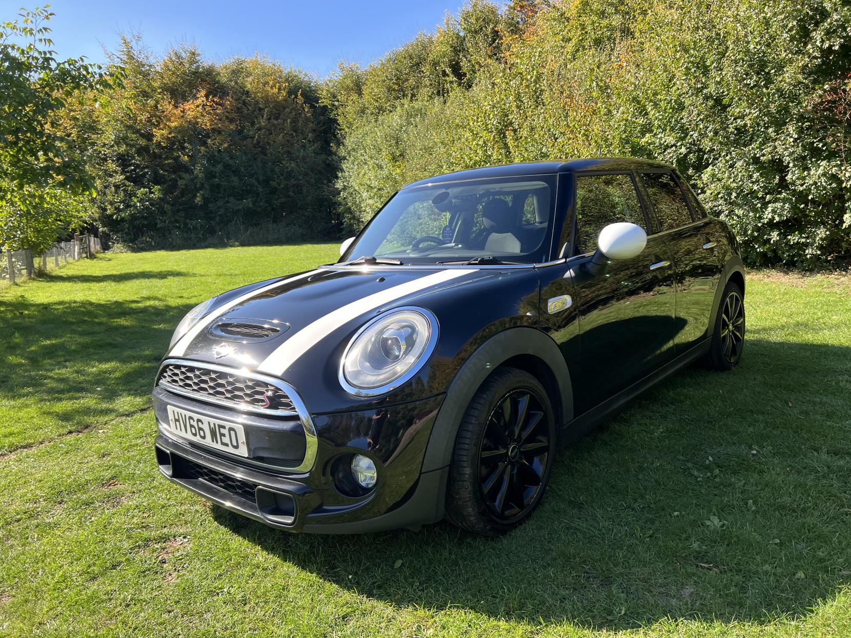 MINI Hatch 2.0 Cooper S Hatchback 5dr Petrol Manual Euro 6 (s/s) (192 ps)