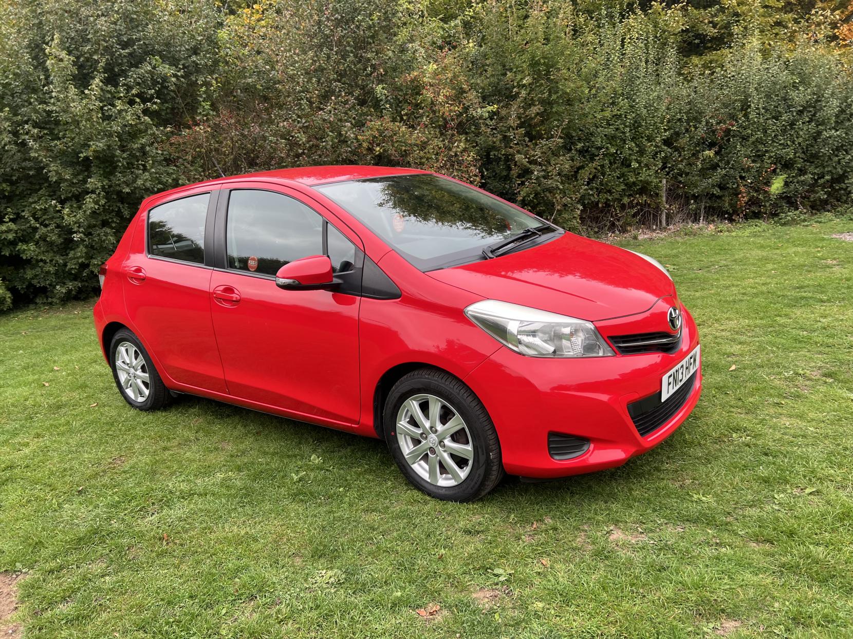 Toyota Yaris 1.33 Dual VVT-i TR Hatchback 5dr Petrol Manual Euro 5 (101 ps)