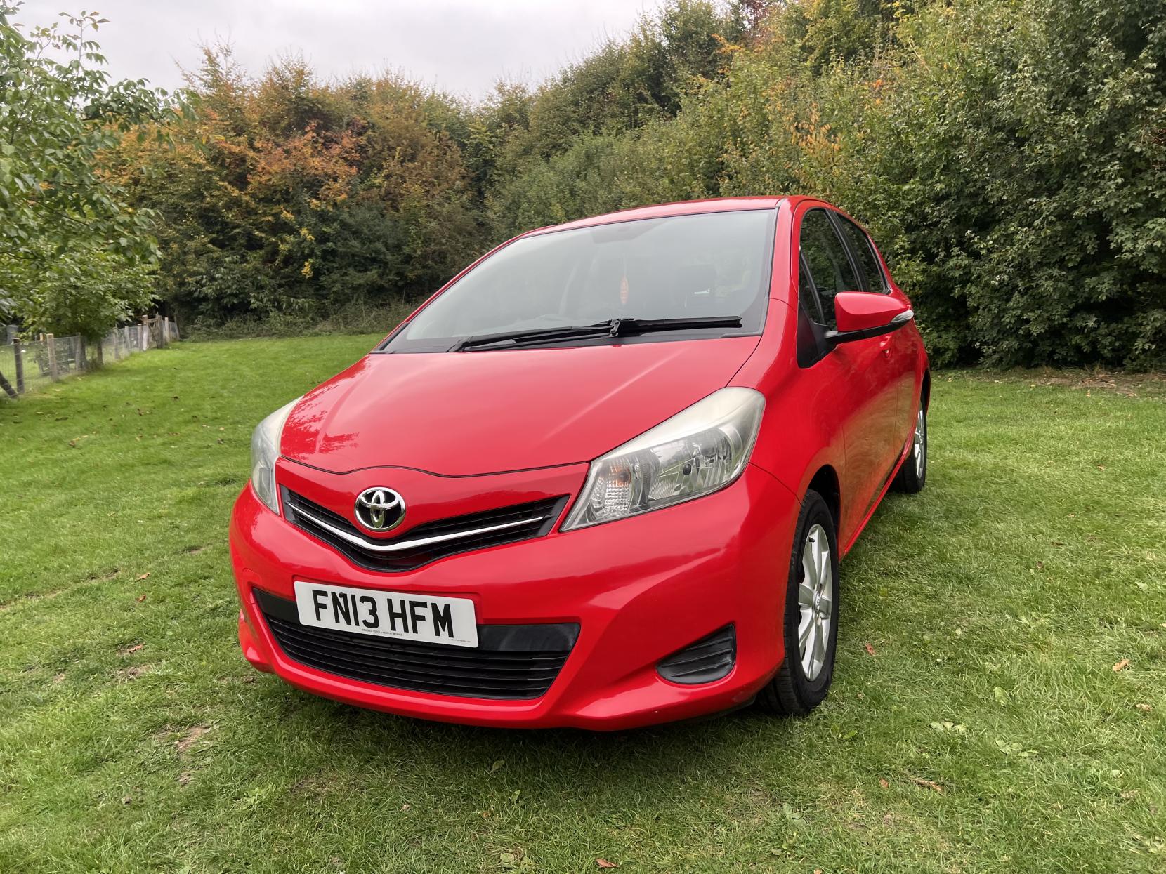 Toyota Yaris 1.33 Dual VVT-i TR Hatchback 5dr Petrol Manual Euro 5 (101 ps)