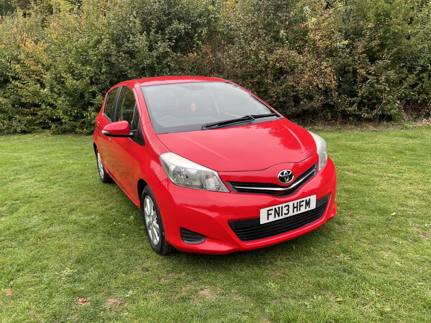 Toyota Yaris 1.33 Dual VVT-i TR Hatchback 5dr Petrol Manual Euro 5 (101 ps)