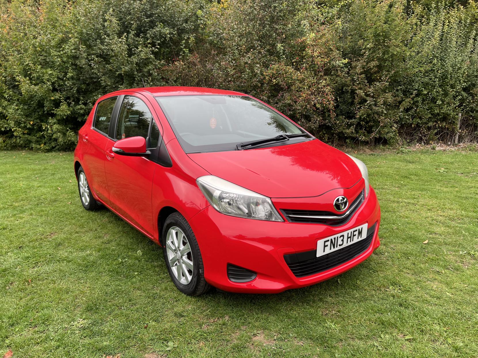 Toyota Yaris 1.33 Dual VVT-i TR Hatchback 5dr Petrol Manual Euro 5 (101 ps)