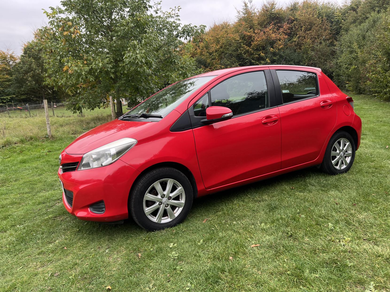 Toyota Yaris 1.33 Dual VVT-i TR Hatchback 5dr Petrol Manual Euro 5 (101 ps)