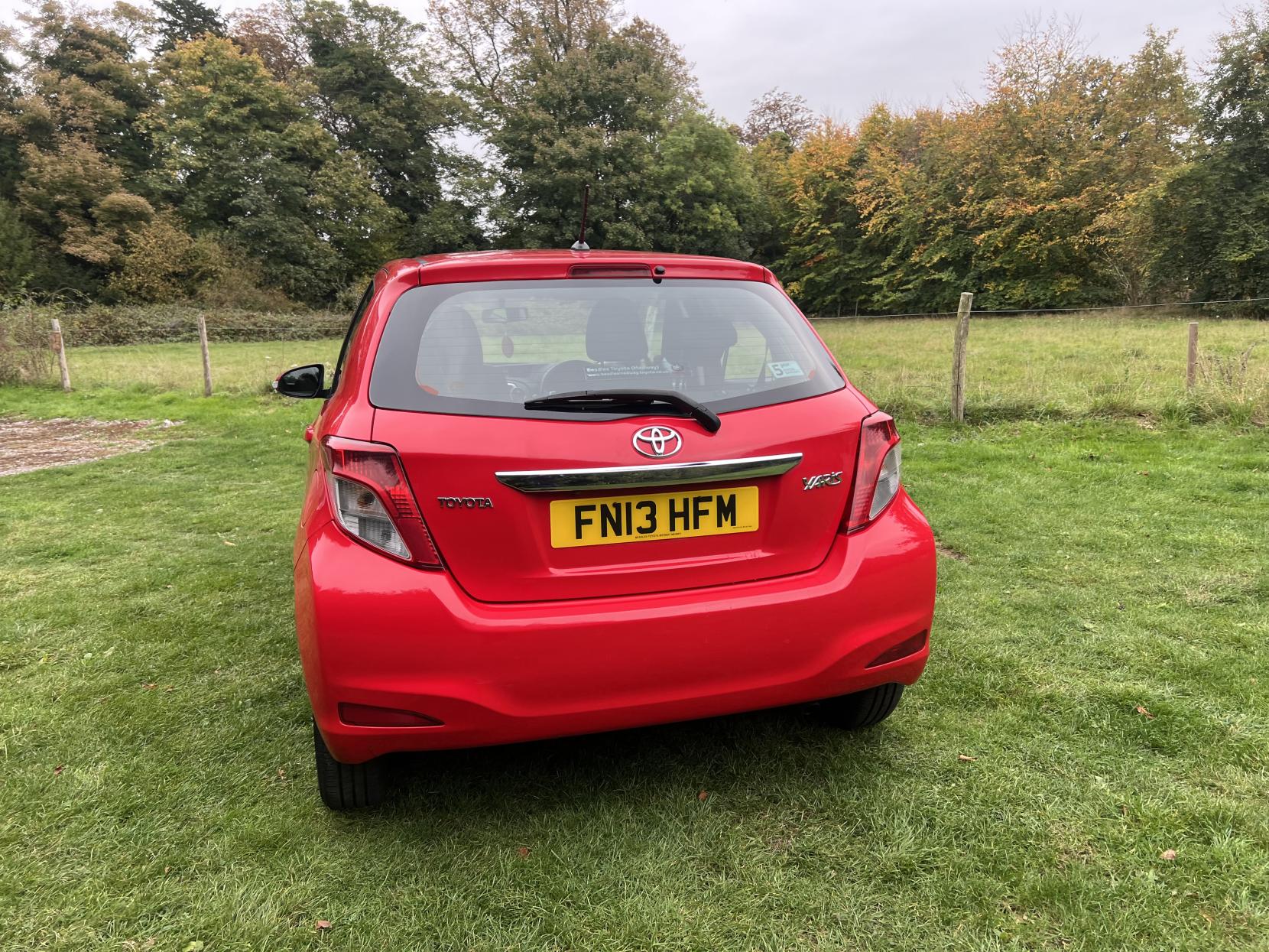 Toyota Yaris 1.33 Dual VVT-i TR Hatchback 5dr Petrol Manual Euro 5 (101 ps)
