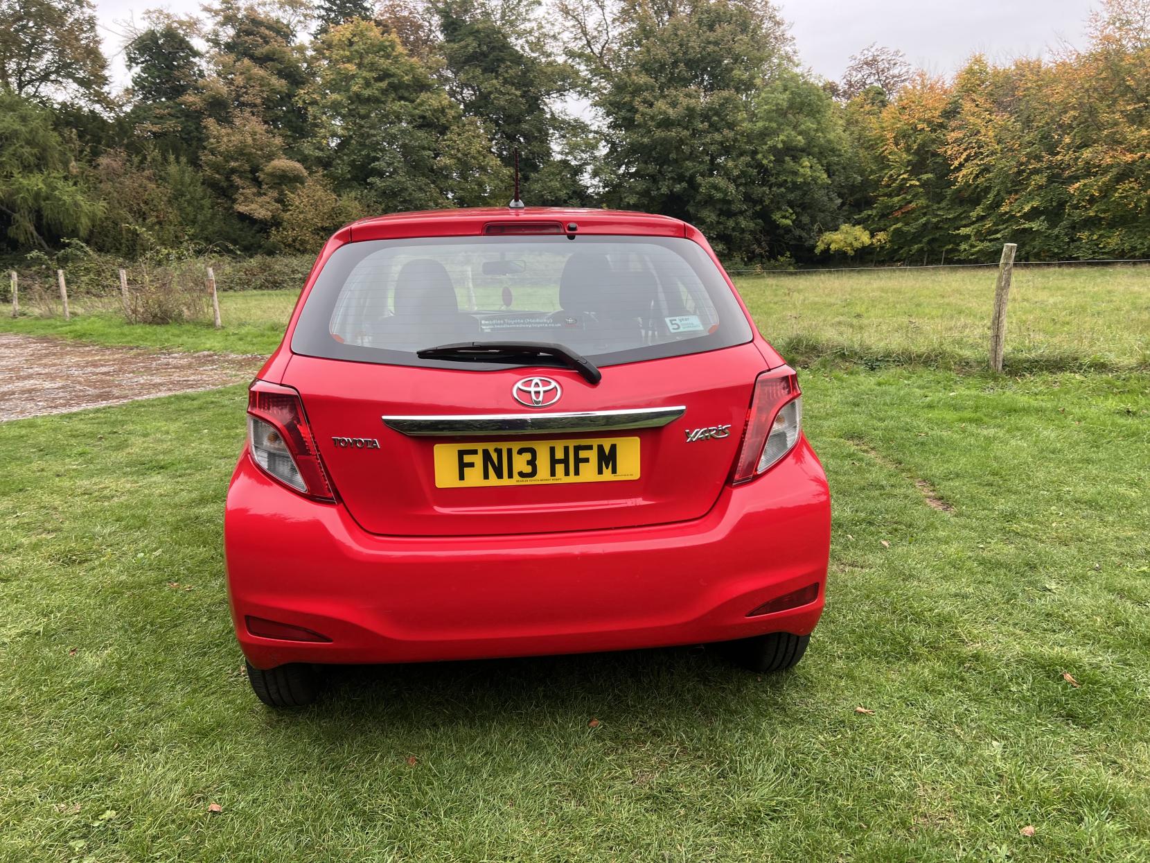 Toyota Yaris 1.33 Dual VVT-i TR Hatchback 5dr Petrol Manual Euro 5 (101 ps)