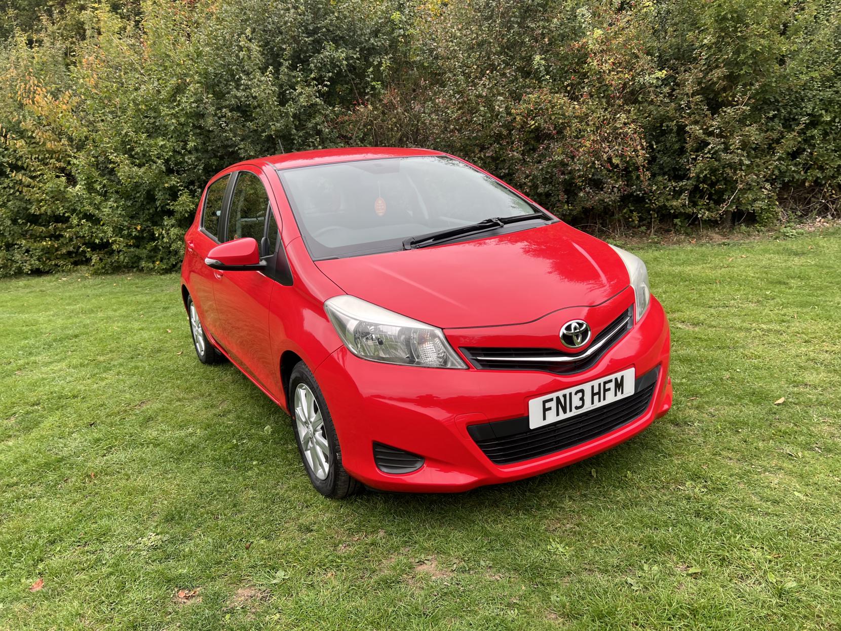 Toyota Yaris 1.33 Dual VVT-i TR Hatchback 5dr Petrol Manual Euro 5 (101 ps)