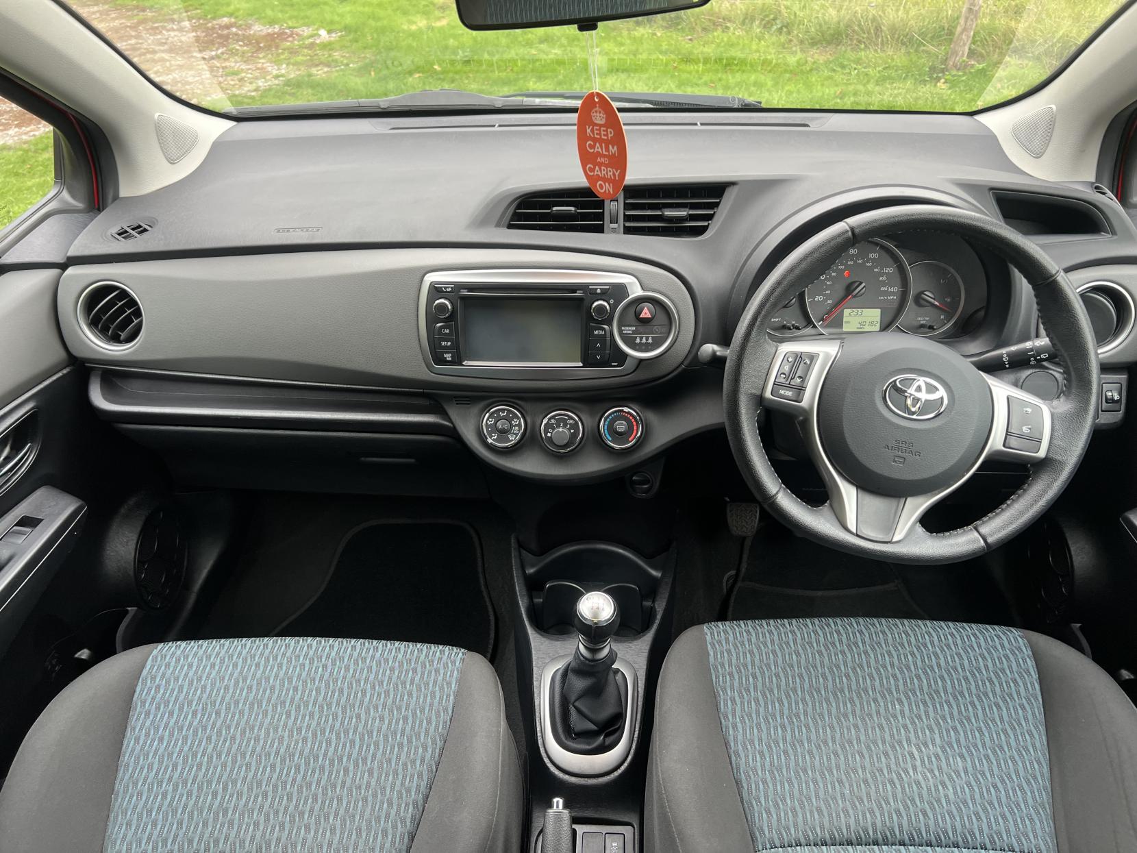 Toyota Yaris 1.33 Dual VVT-i TR Hatchback 5dr Petrol Manual Euro 5 (101 ps)