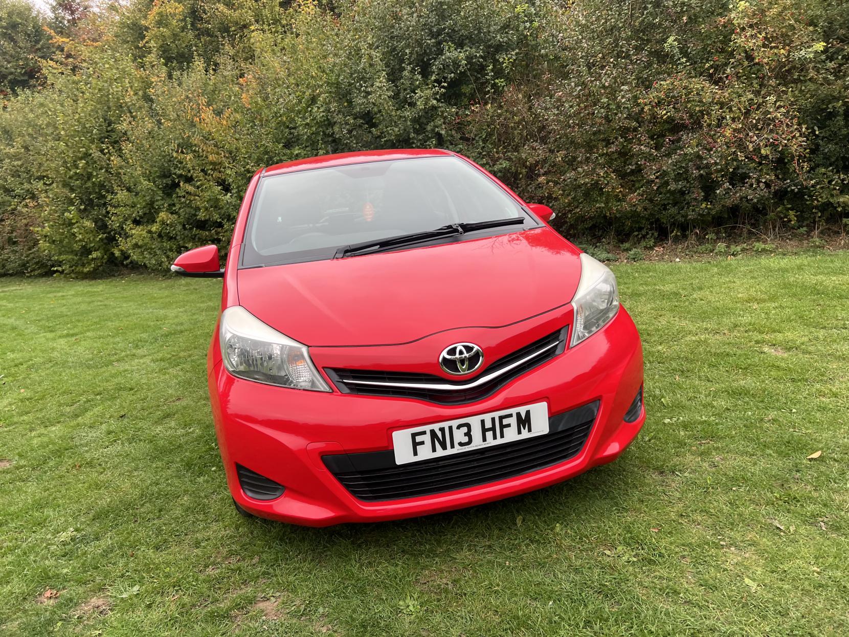 Toyota Yaris 1.33 Dual VVT-i TR Hatchback 5dr Petrol Manual Euro 5 (101 ps)