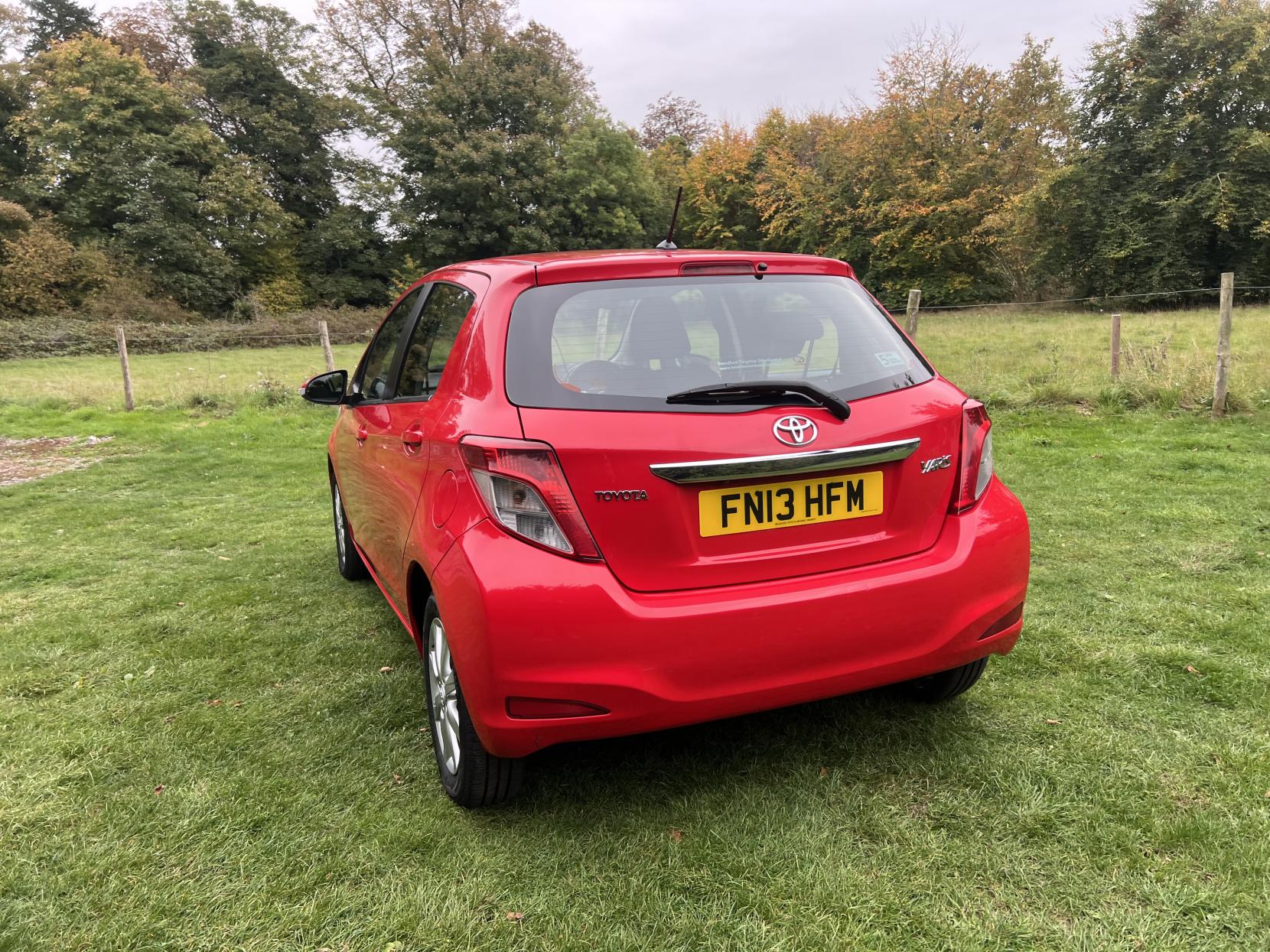 Toyota Yaris 1.33 Dual VVT-i TR Hatchback 5dr Petrol Manual Euro 5 (101 ps)