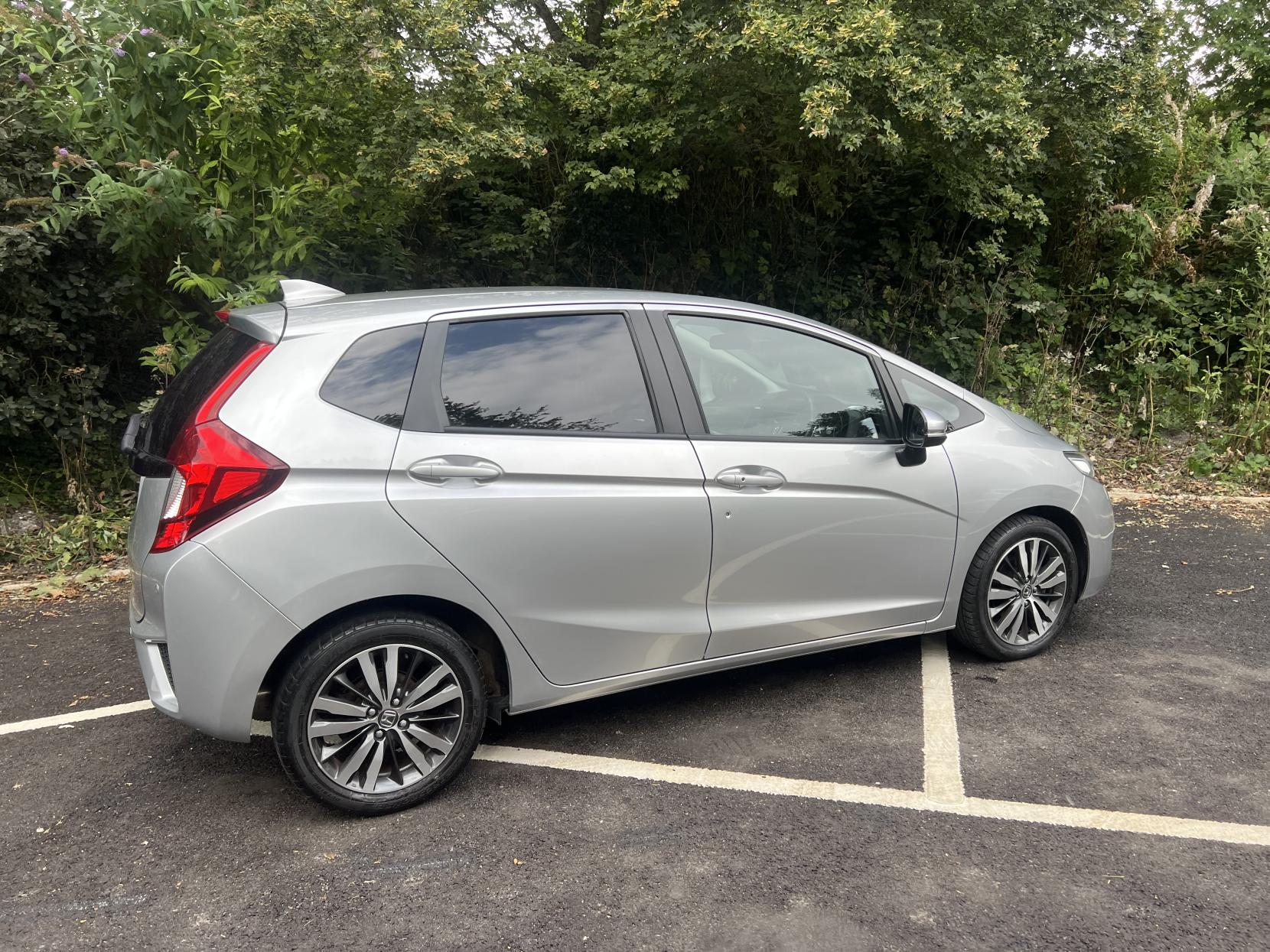 Honda Jazz 1.3 i-VTEC EX Hatchback 5dr Petrol CVT Euro 6 (s/s) (102 ps)