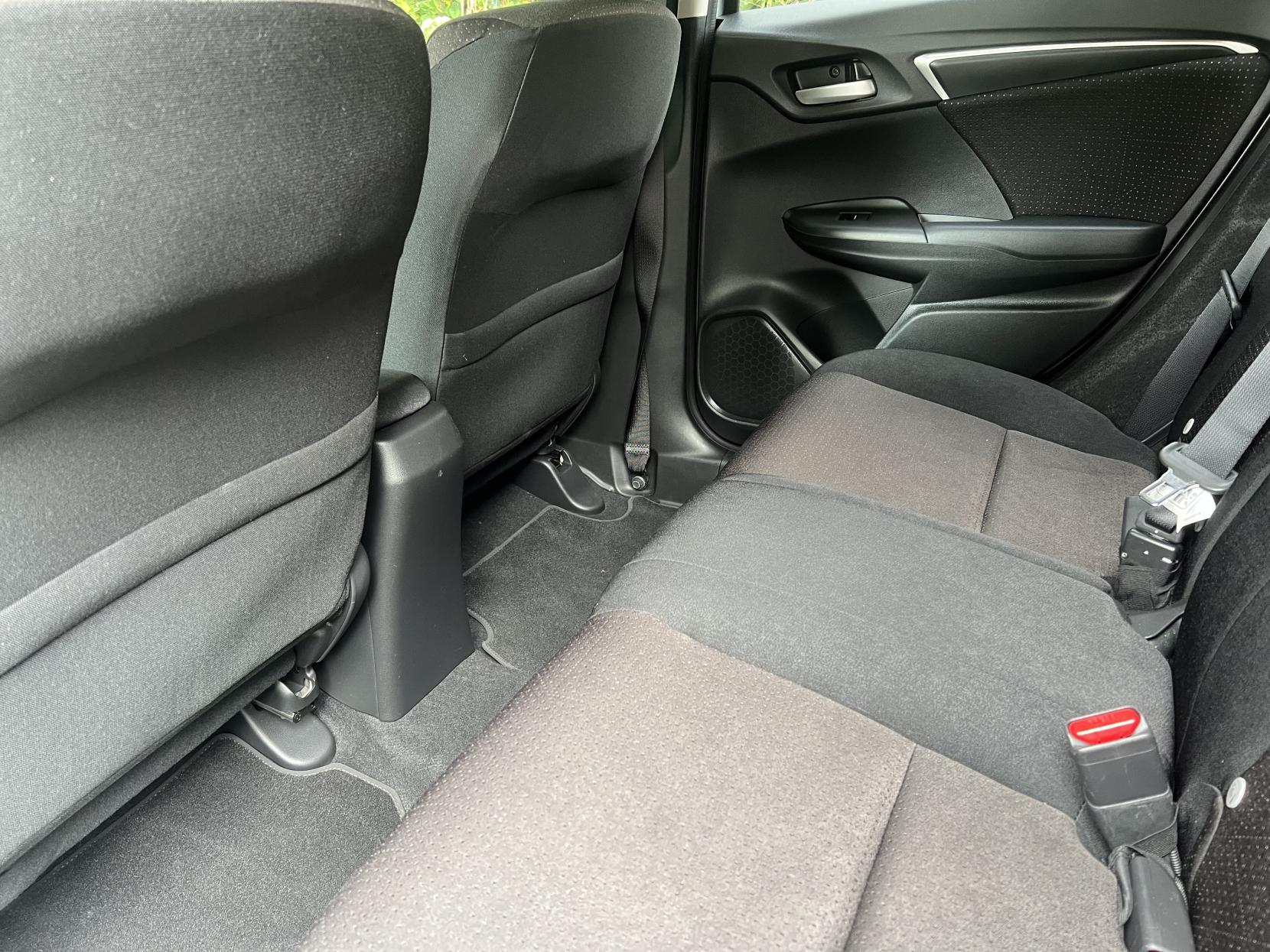 Honda Jazz 1.3 i-VTEC EX Hatchback 5dr Petrol CVT Euro 6 (s/s) (102 ps)