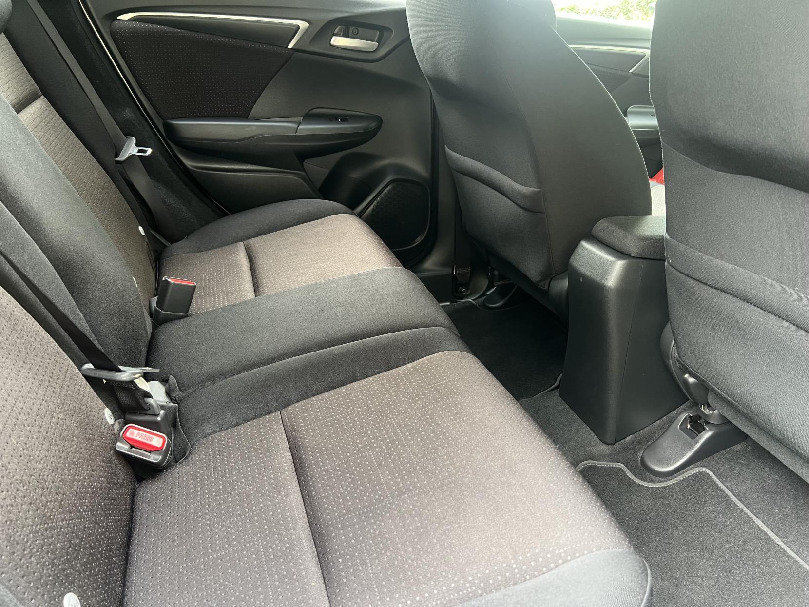 Honda Jazz 1.3 i-VTEC EX Hatchback 5dr Petrol CVT Euro 6 (s/s) (102 ps)