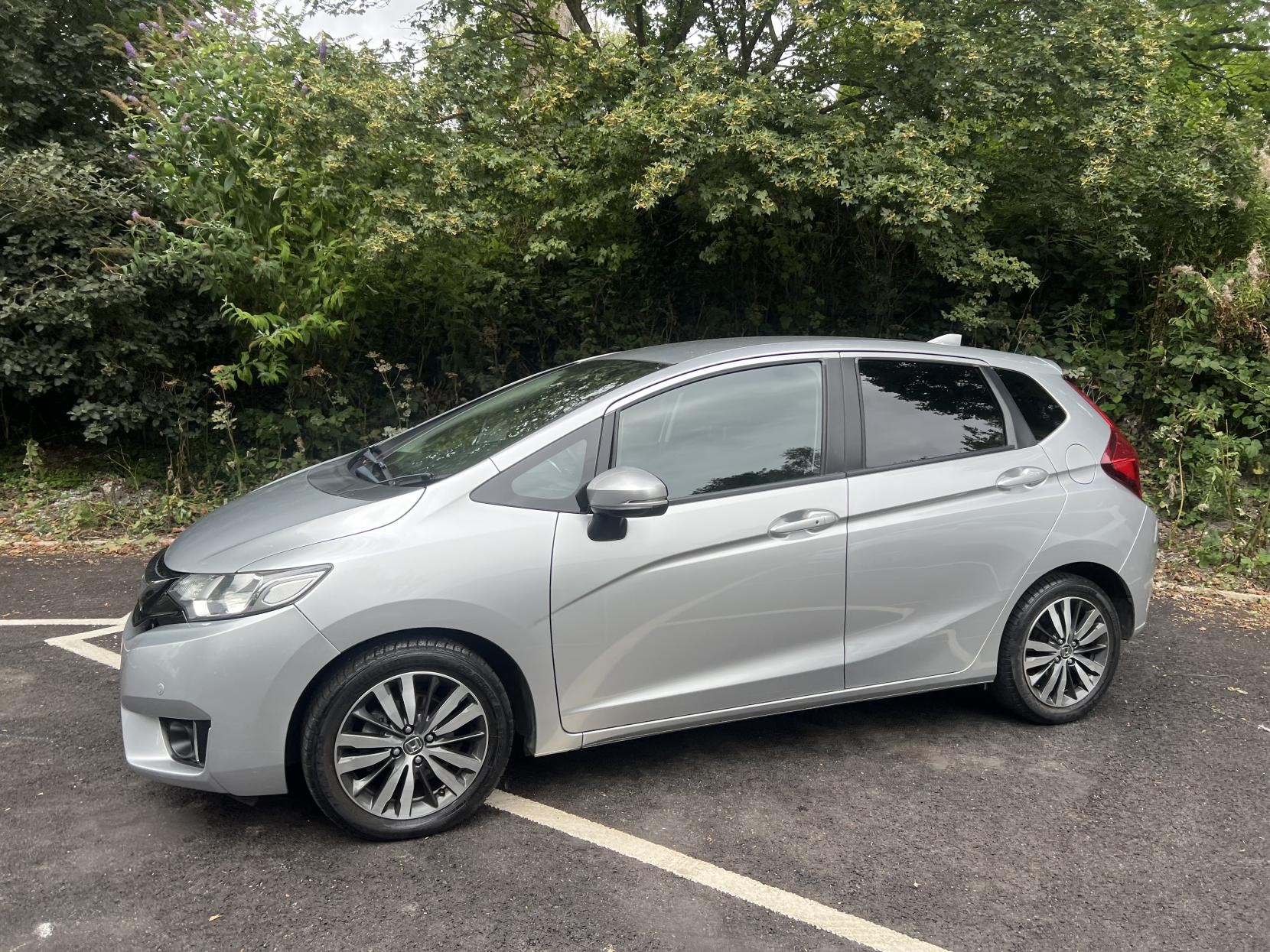 Honda Jazz 1.3 i-VTEC EX Hatchback 5dr Petrol CVT Euro 6 (s/s) (102 ps)