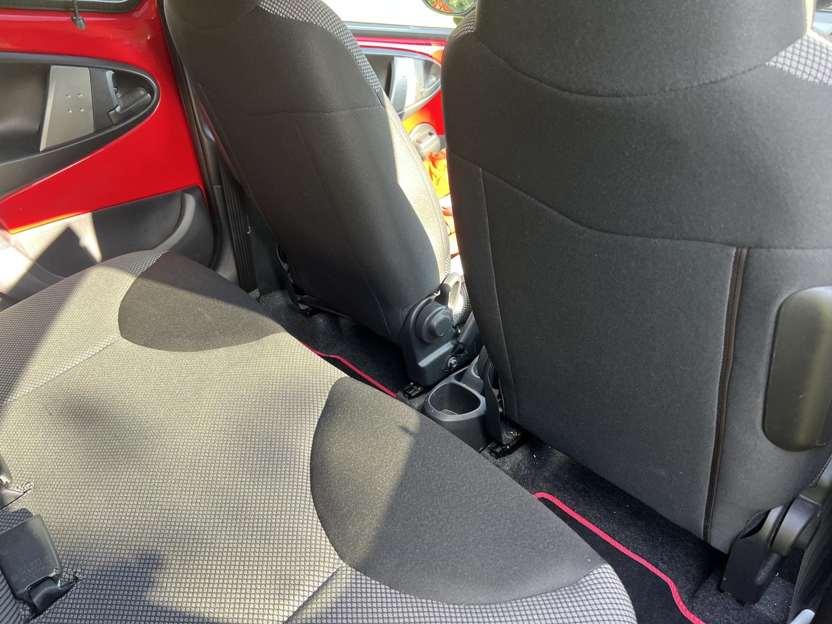 Toyota AYGO 1.0 VVT-i Move Hatchback 5dr Petrol Manual Euro 5 (68 ps)
