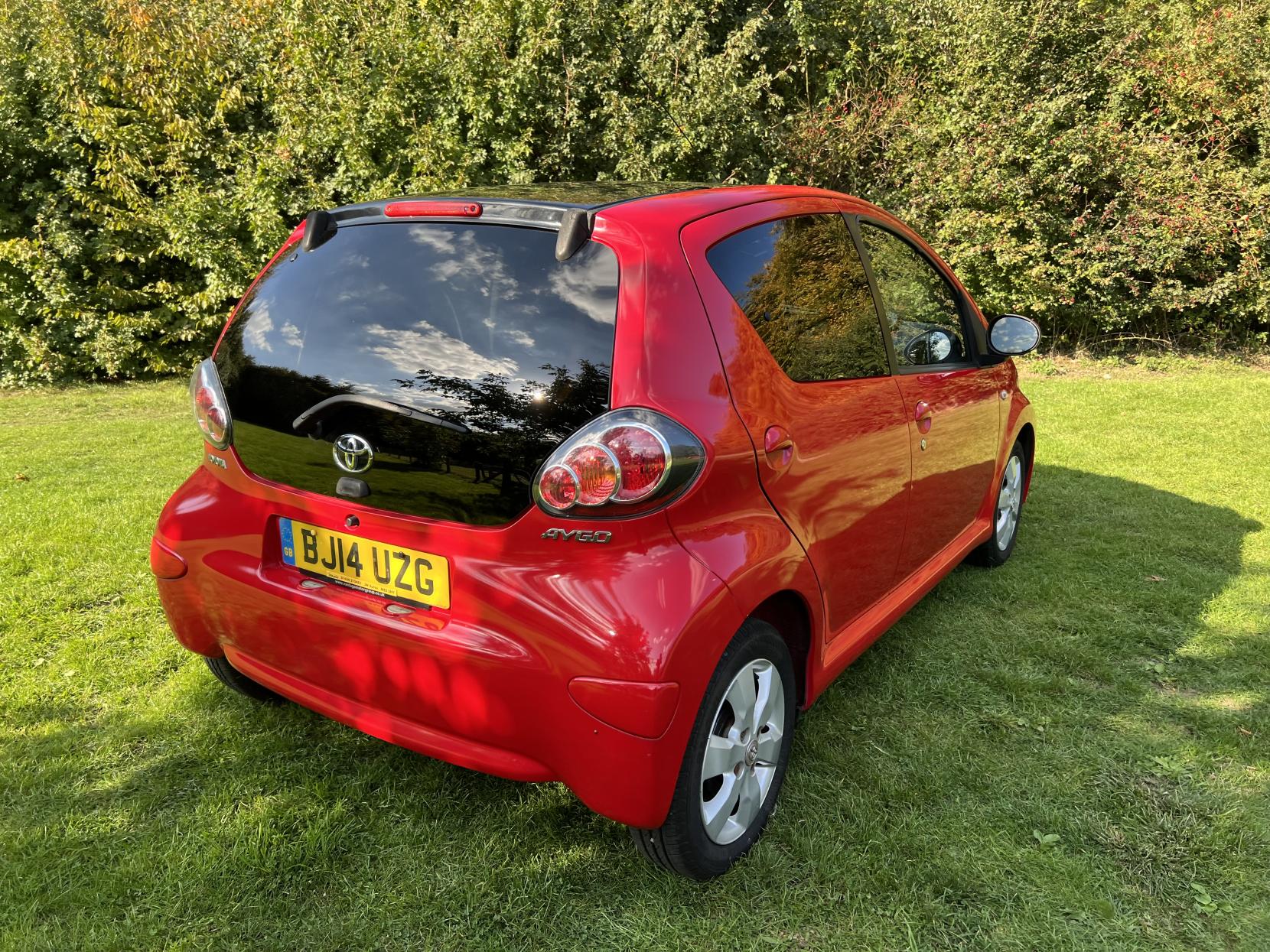 Toyota AYGO 1.0 VVT-i Move Hatchback 5dr Petrol Manual Euro 5 (68 ps)