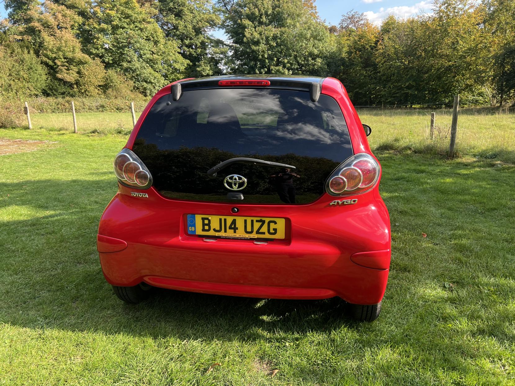 Toyota AYGO 1.0 VVT-i Move Hatchback 5dr Petrol Manual Euro 5 (68 ps)