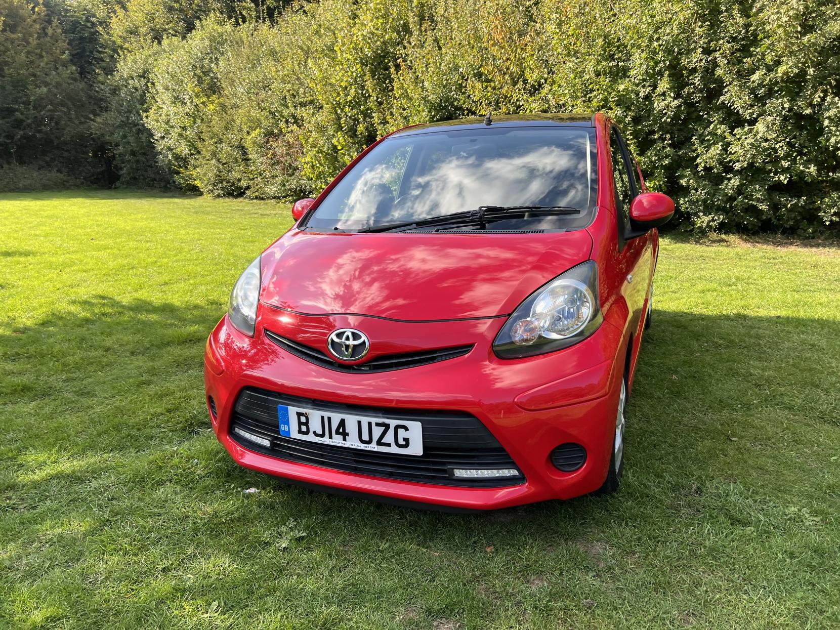 Toyota AYGO 1.0 VVT-i Move Hatchback 5dr Petrol Manual Euro 5 (68 ps)