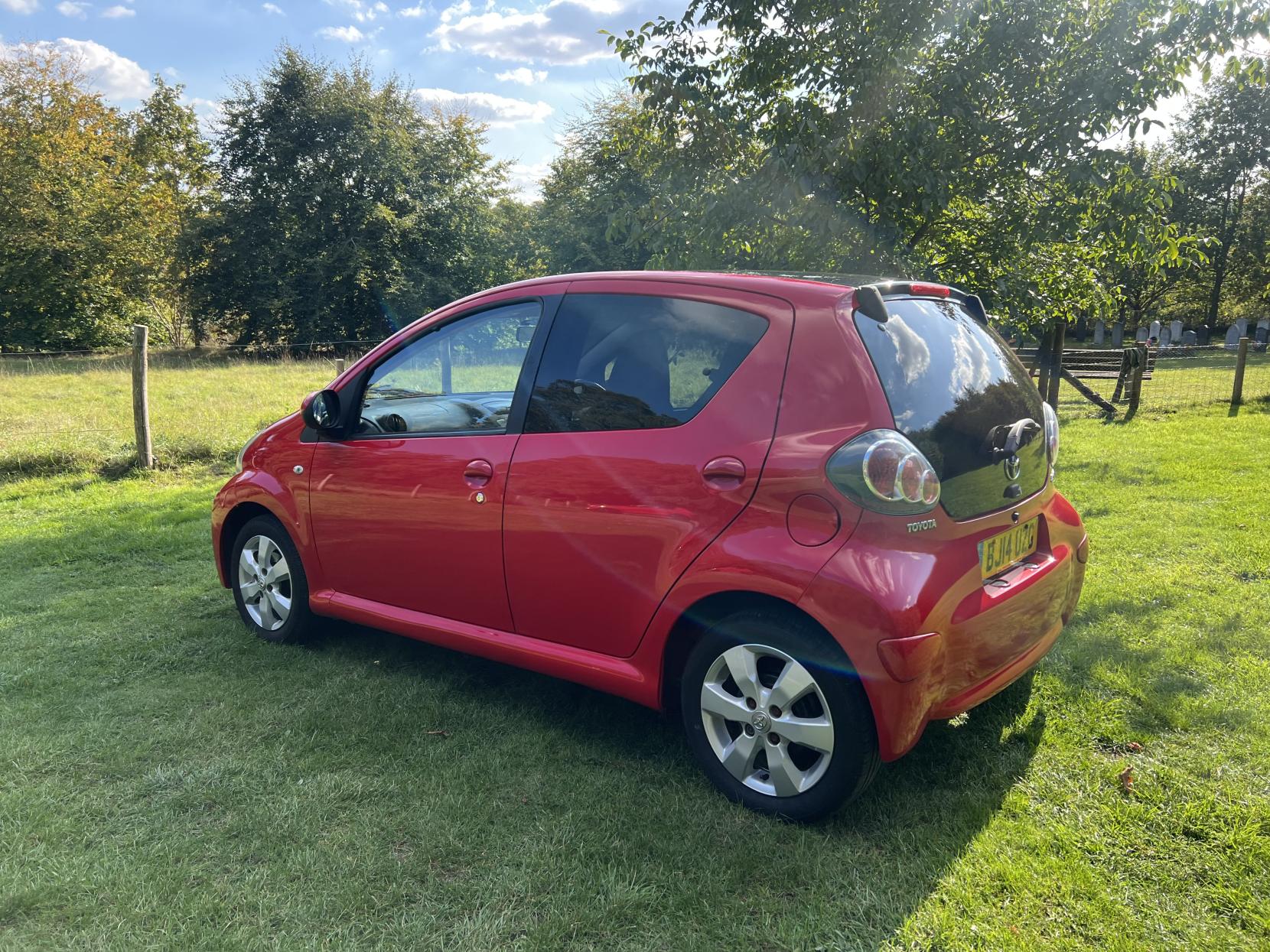 Toyota AYGO 1.0 VVT-i Move Hatchback 5dr Petrol Manual Euro 5 (68 ps)