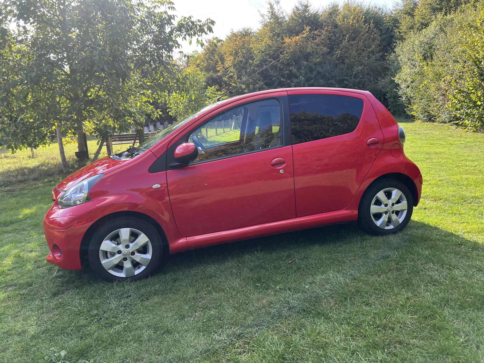 Toyota AYGO 1.0 VVT-i Move Hatchback 5dr Petrol Manual Euro 5 (68 ps)
