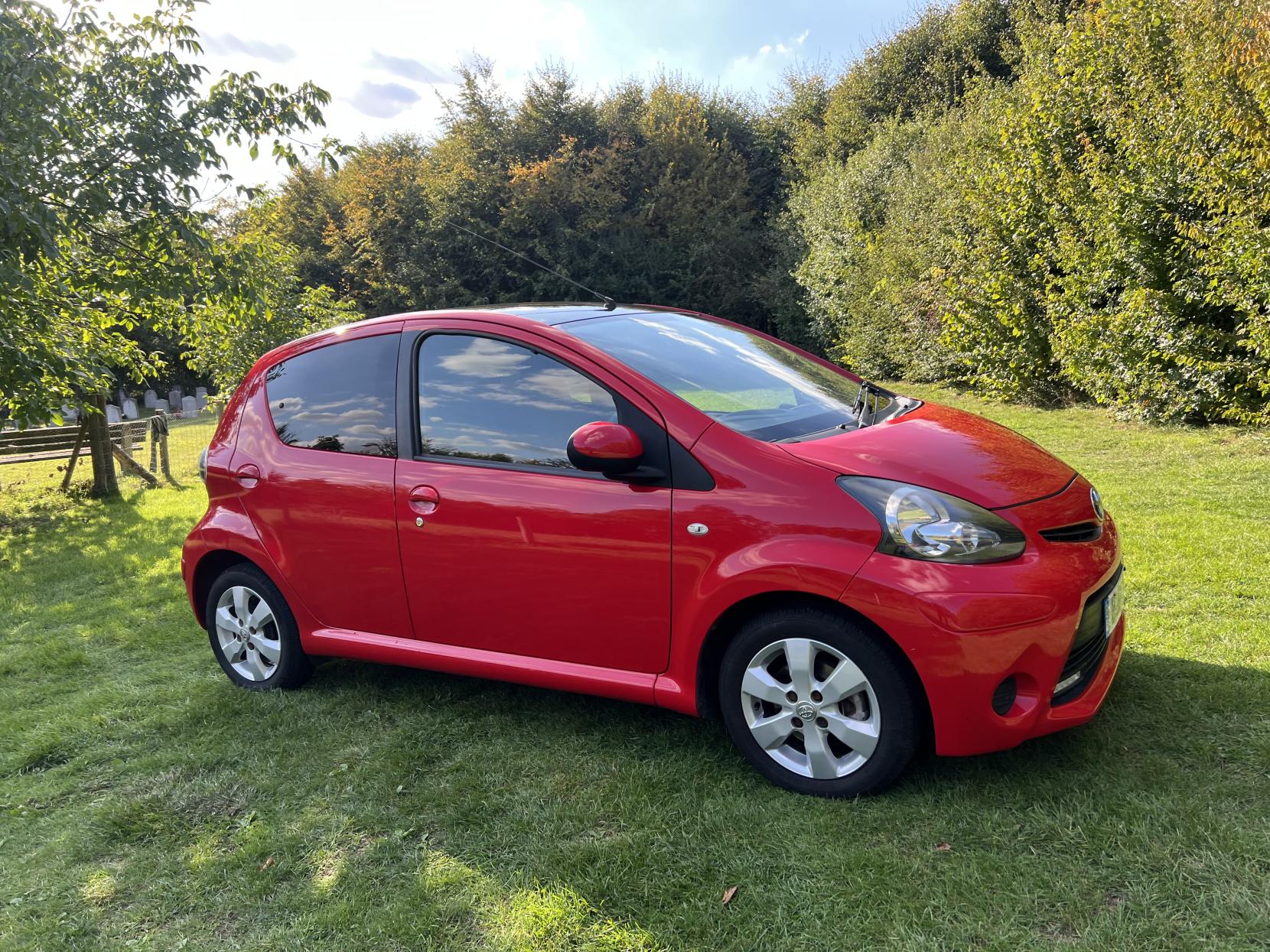 Toyota AYGO 1.0 VVT-i Move Hatchback 5dr Petrol Manual Euro 5 (68 ps)
