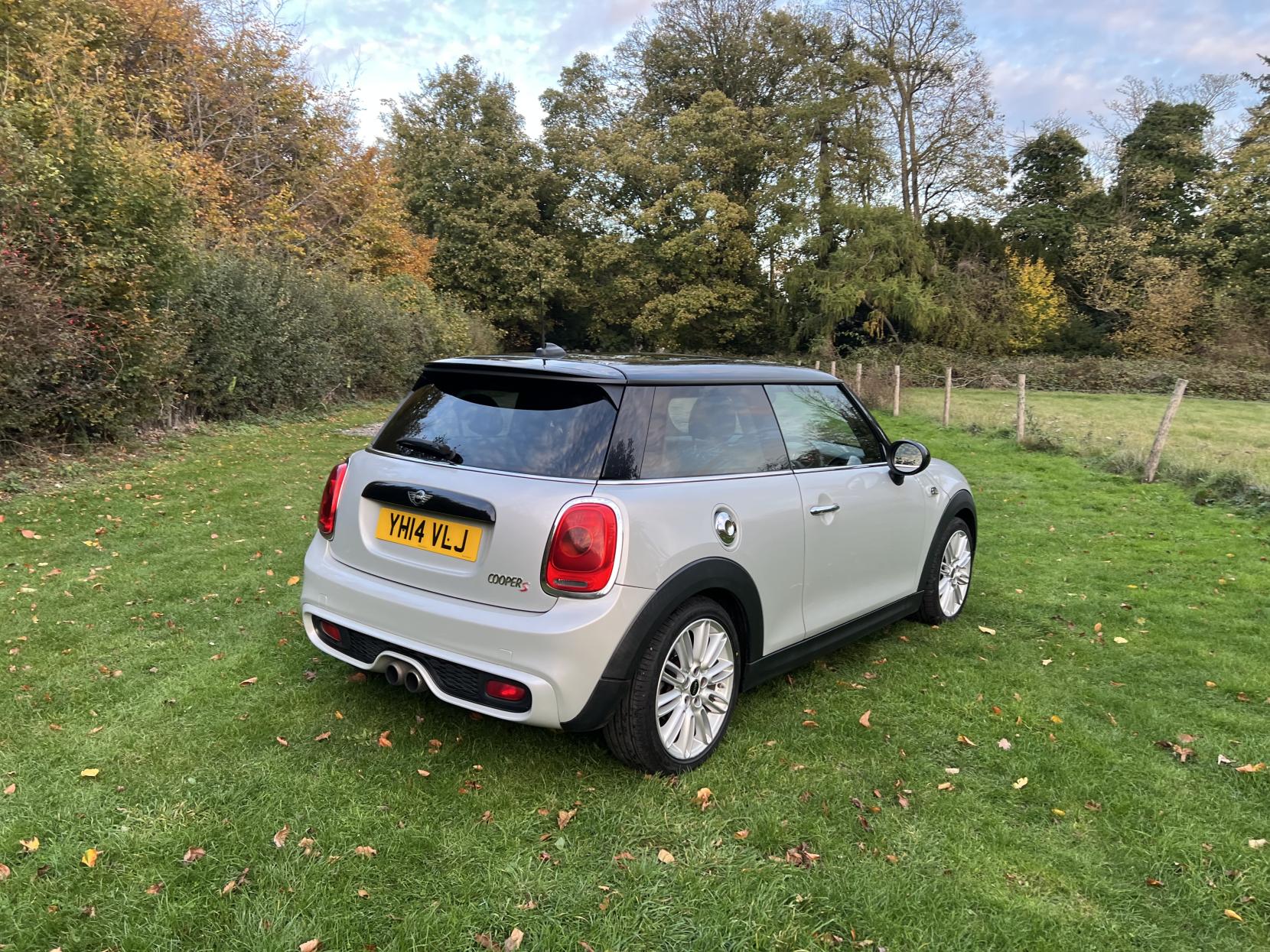 MINI Hatch 2.0 Cooper S Hatchback 3dr Petrol Manual Euro 6 (s/s) (192 ps)
