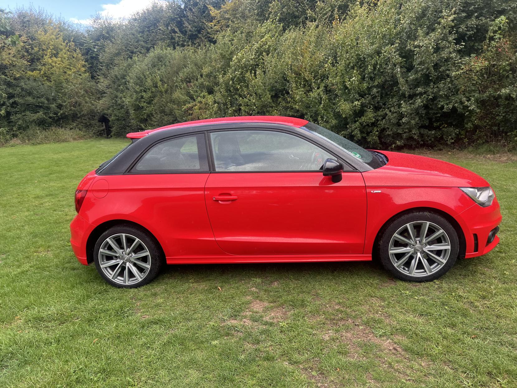 Audi A1 1.4 TFSI S line Style Edition Hatchback 3dr Petrol Manual Euro 5 (s/s) (122 ps)