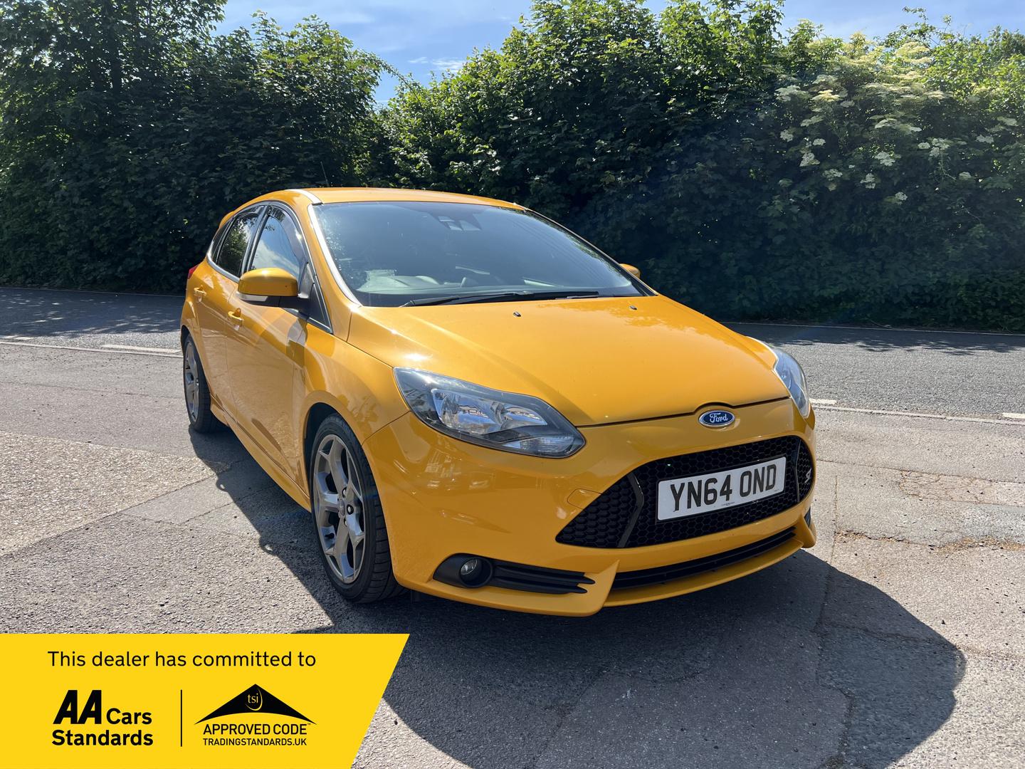 Ford Focus 2.0T EcoBoost ST-2 Hatchback 5dr Petrol Manual Euro 5 (s/s) (250 ps)